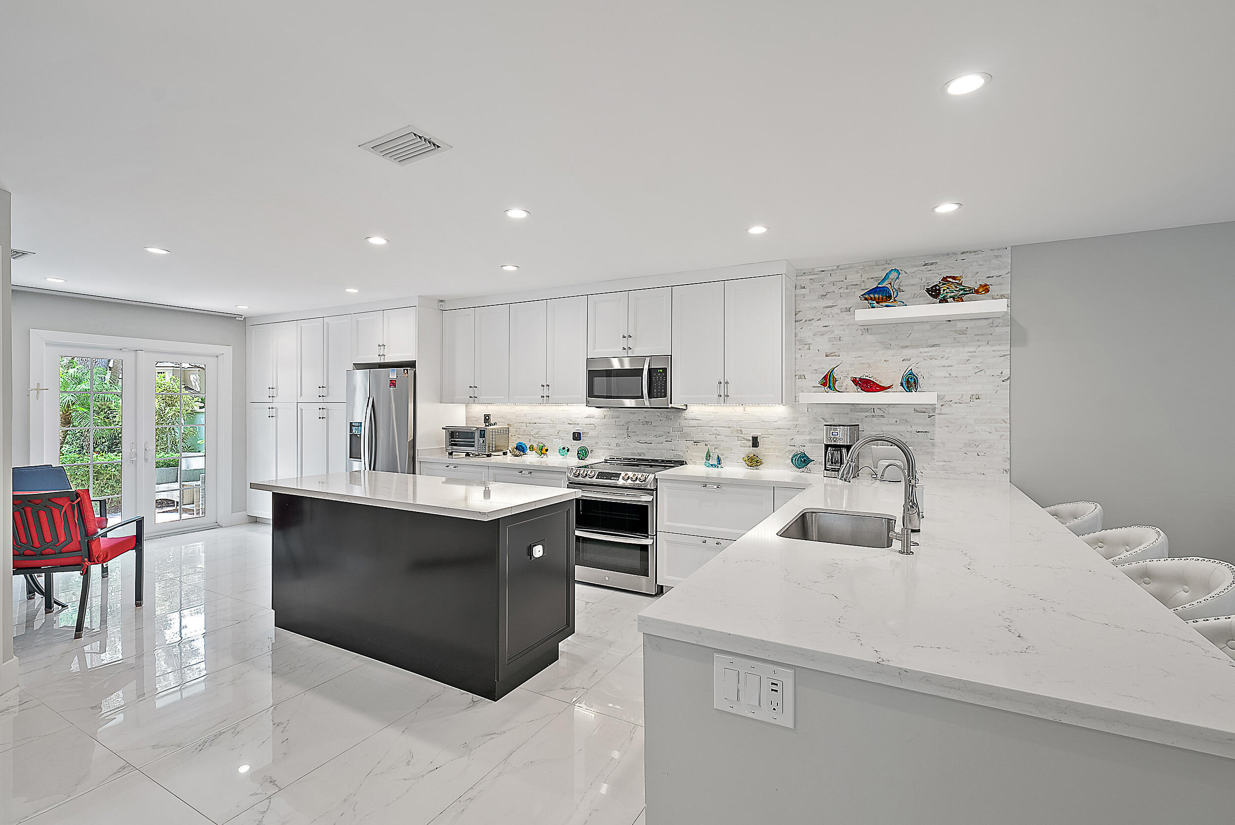7 Grand Bay, Juno Beach FL 33408