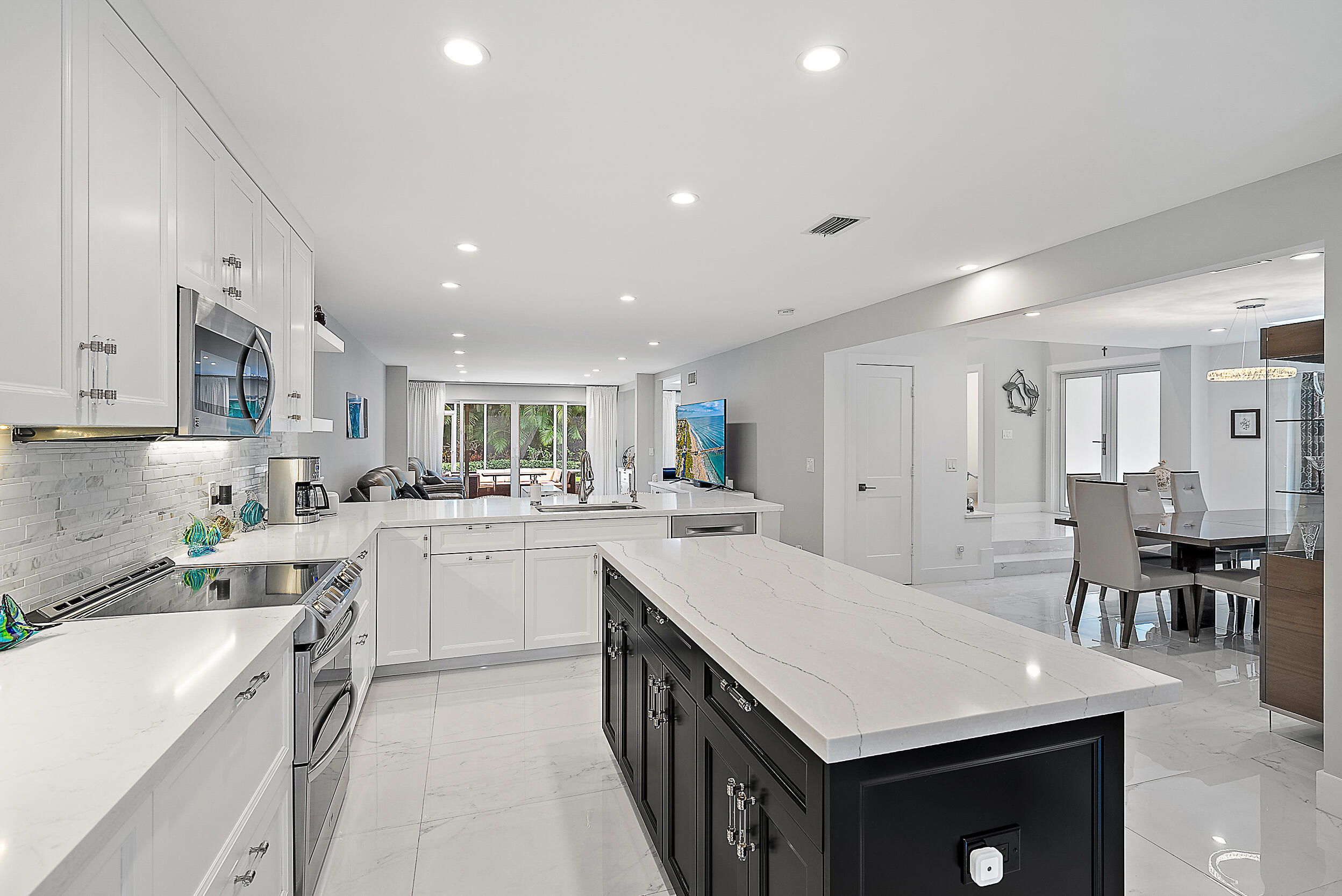 7 Grand Bay, Juno Beach FL 33408