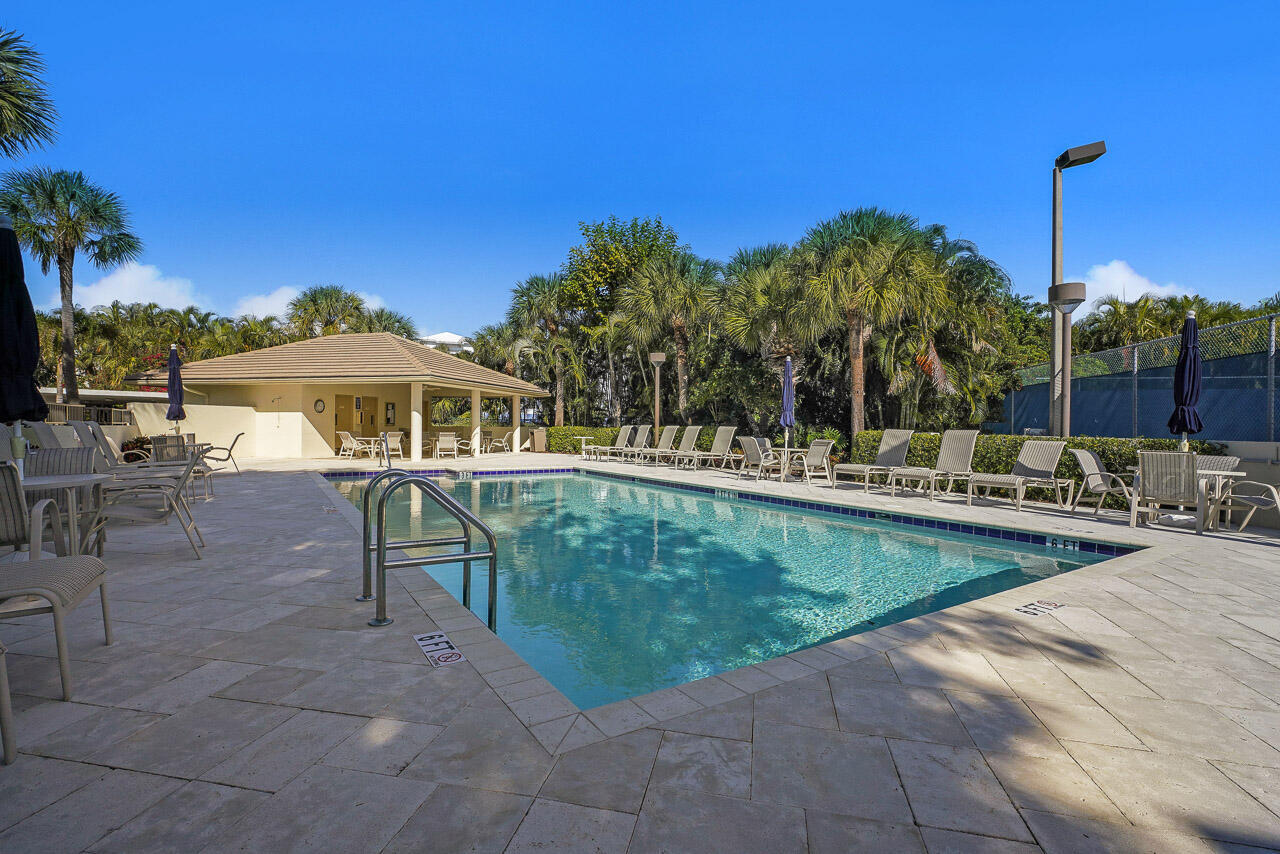 7 Grand Bay, Juno Beach FL 33408
