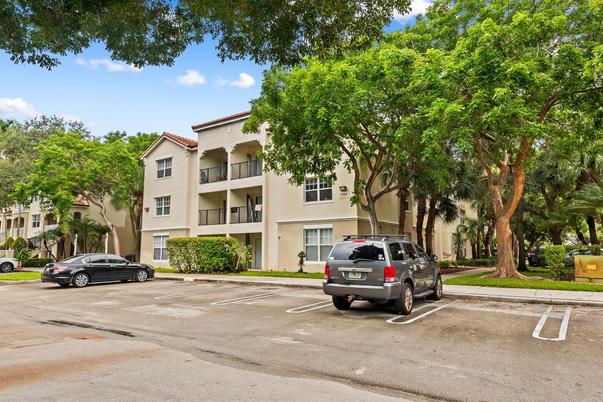 5900 W SAMPLE #102, Coral Springs FL 33067