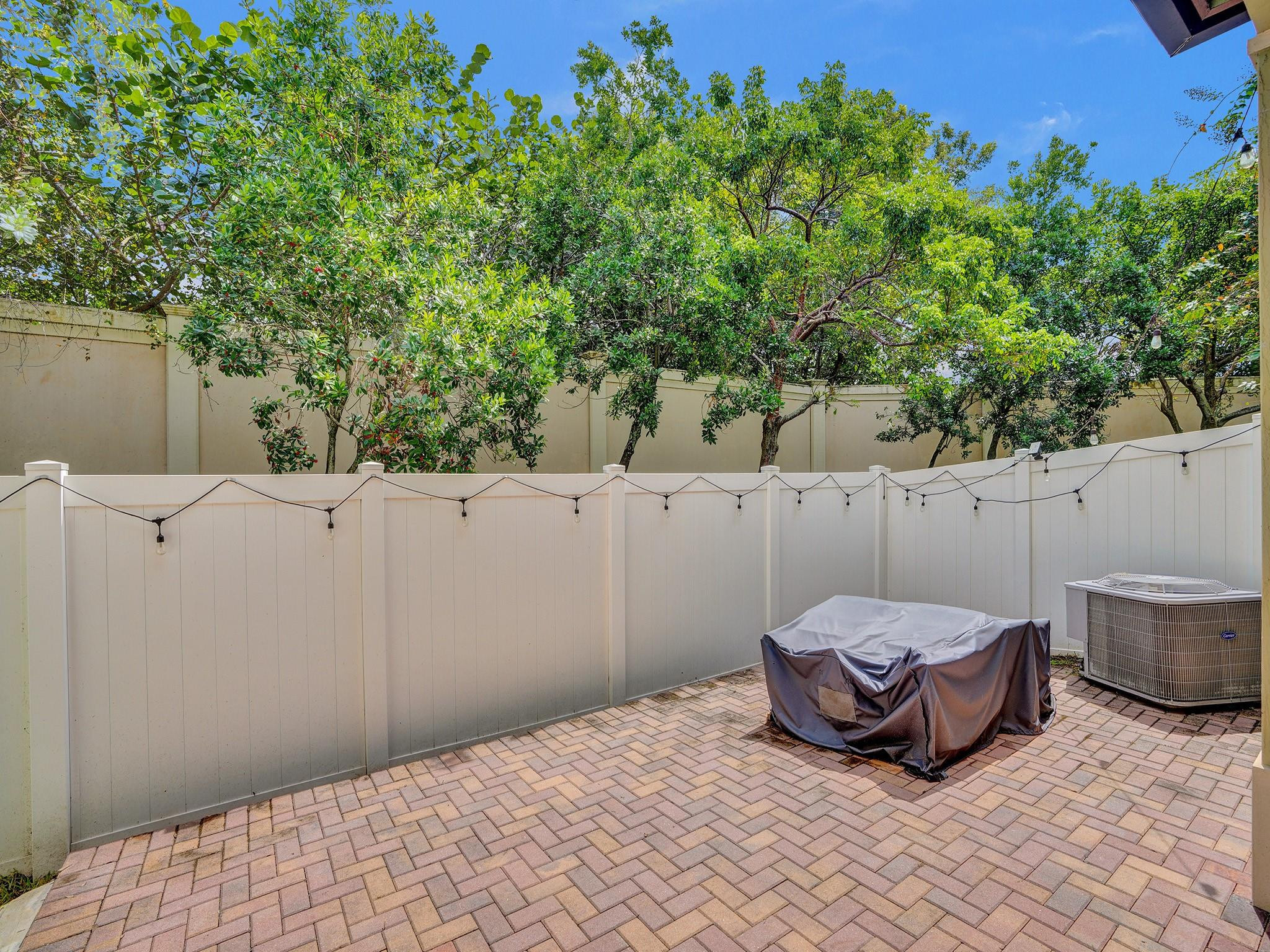 5804 NW 46th, Tamarac FL 33319