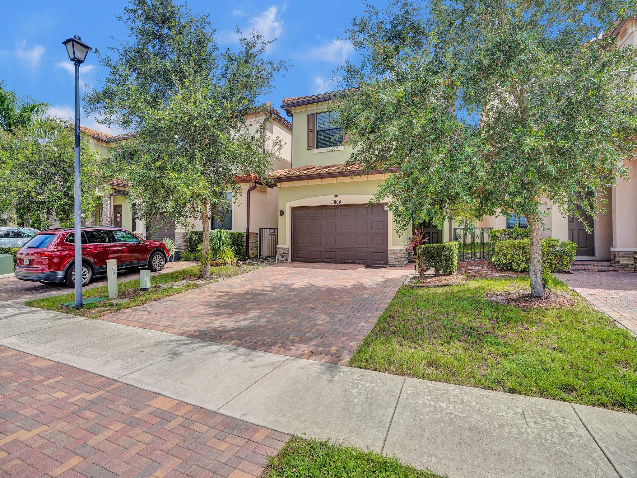 5804 NW 46th, Tamarac FL 33319