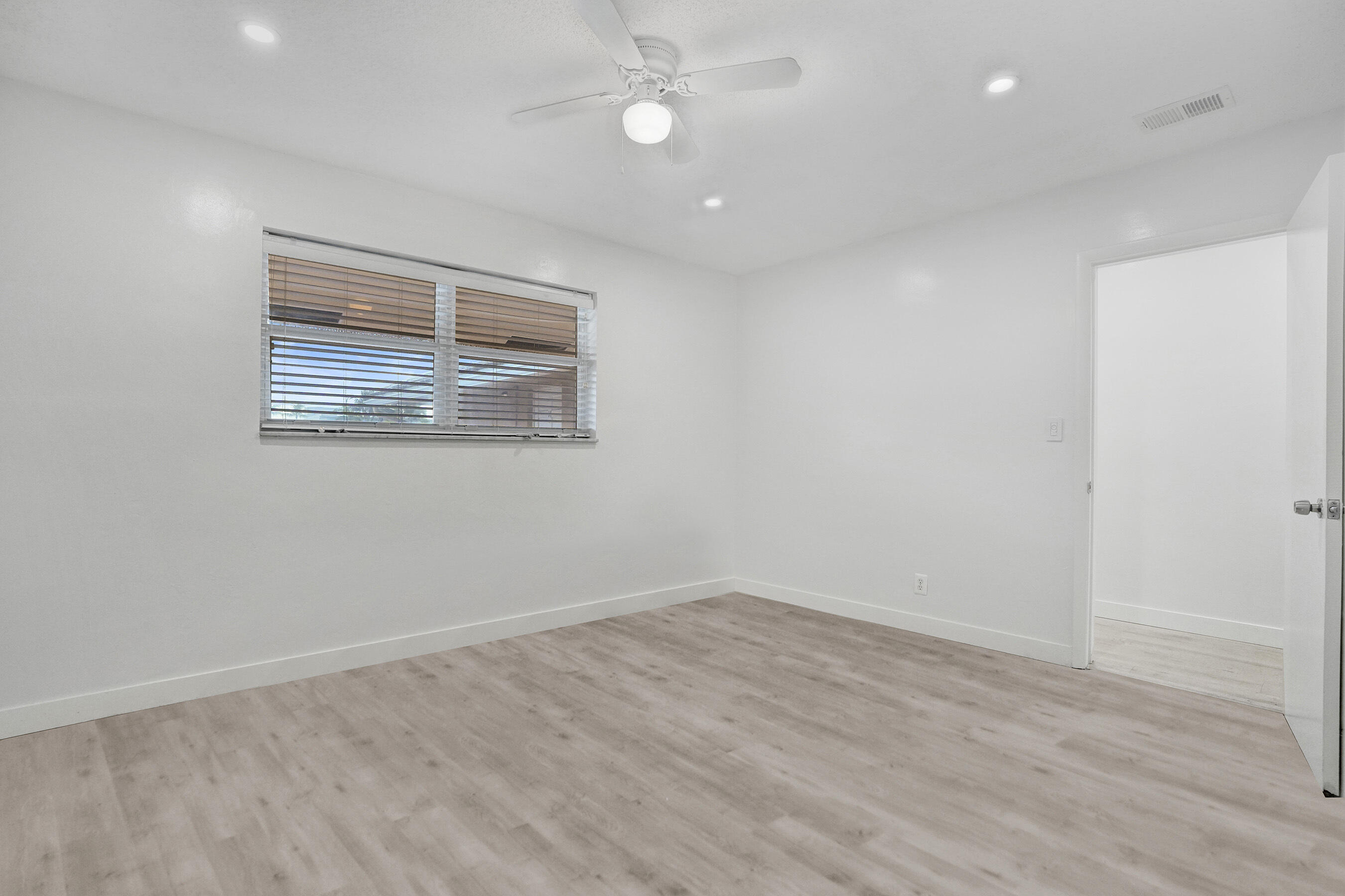 2862 NE 32ND ##13, Fort Lauderdale FL 33306