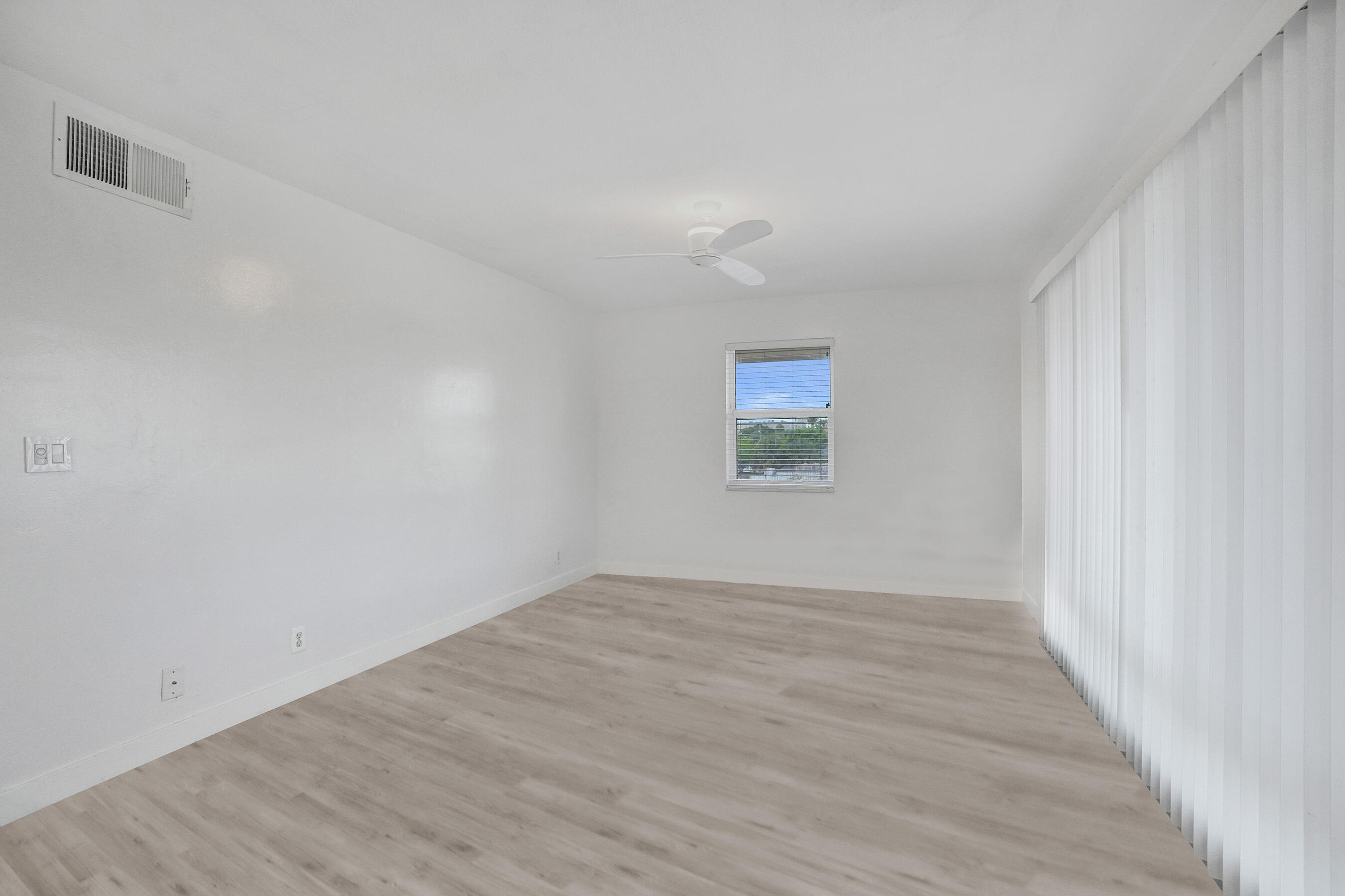 2862 NE 32ND ##13, Fort Lauderdale FL 33306
