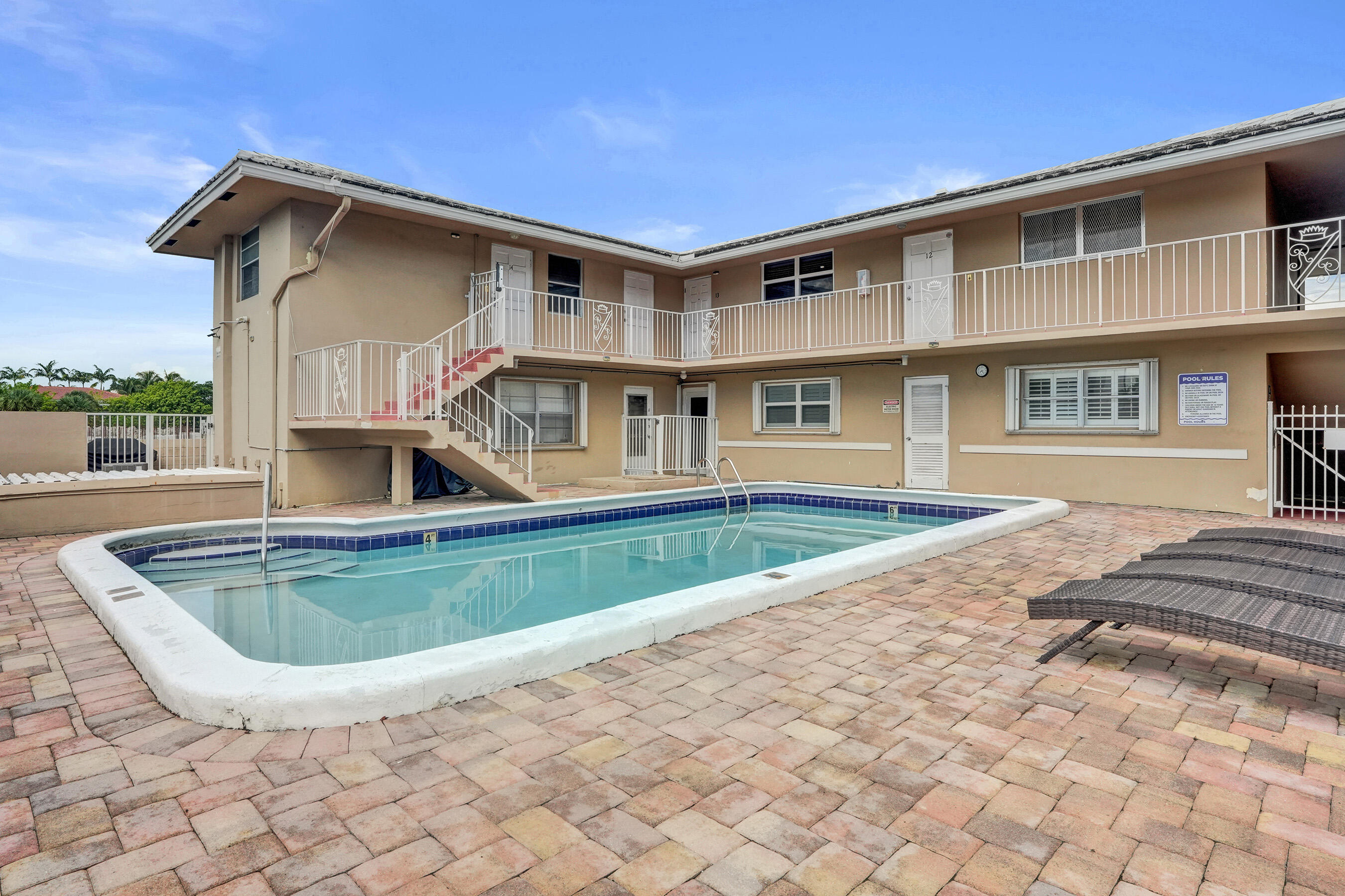 2862 NE 32ND ##13, Fort Lauderdale FL 33306