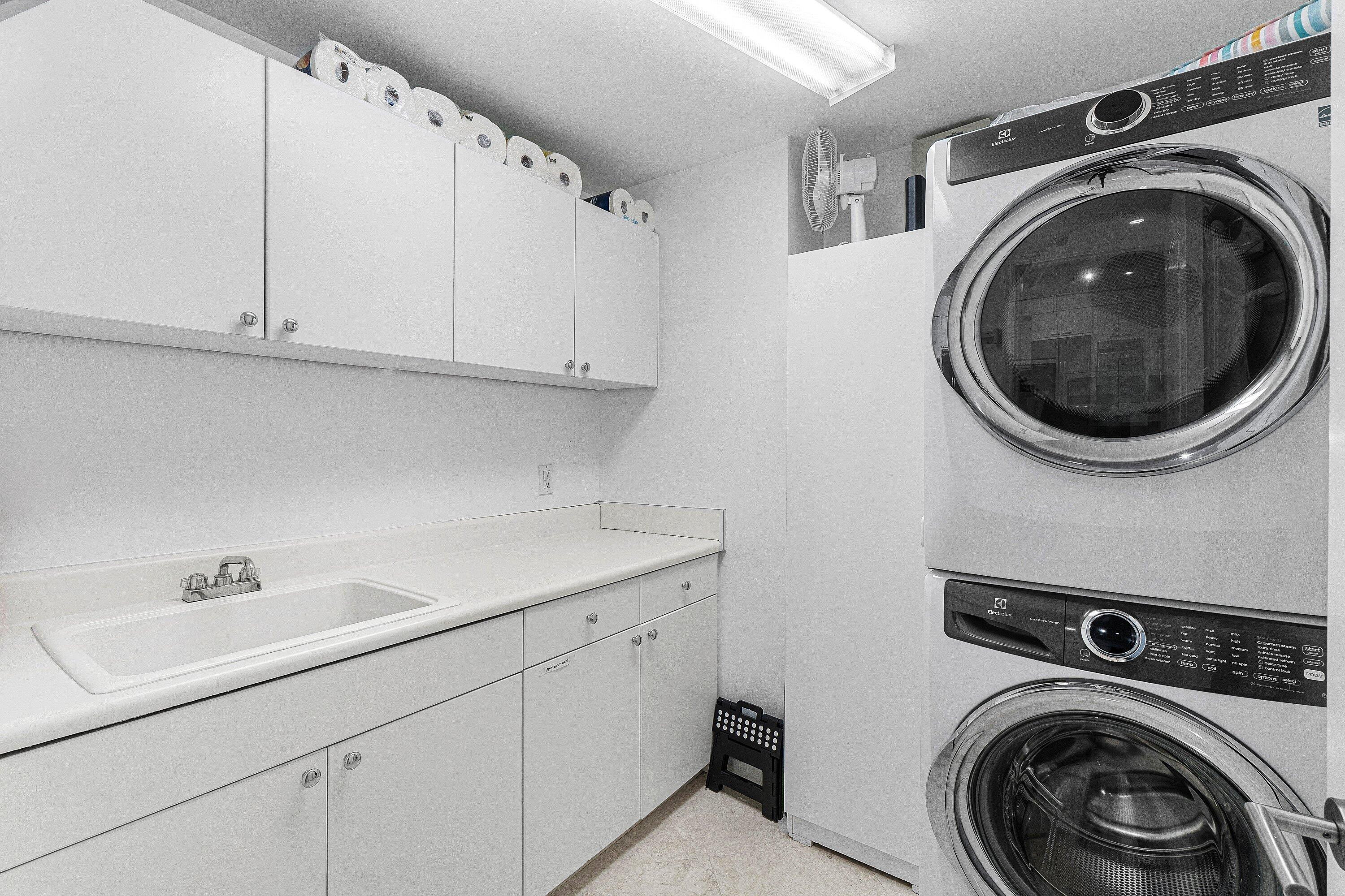 550 SE Mizner #B309, Boca Raton FL 33432