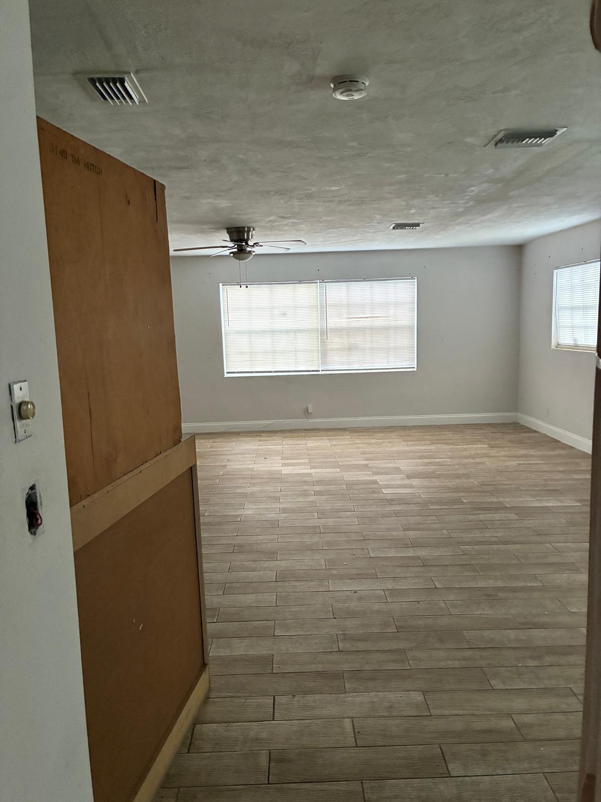 1496 W 32ND, West Palm Beach FL 33404
