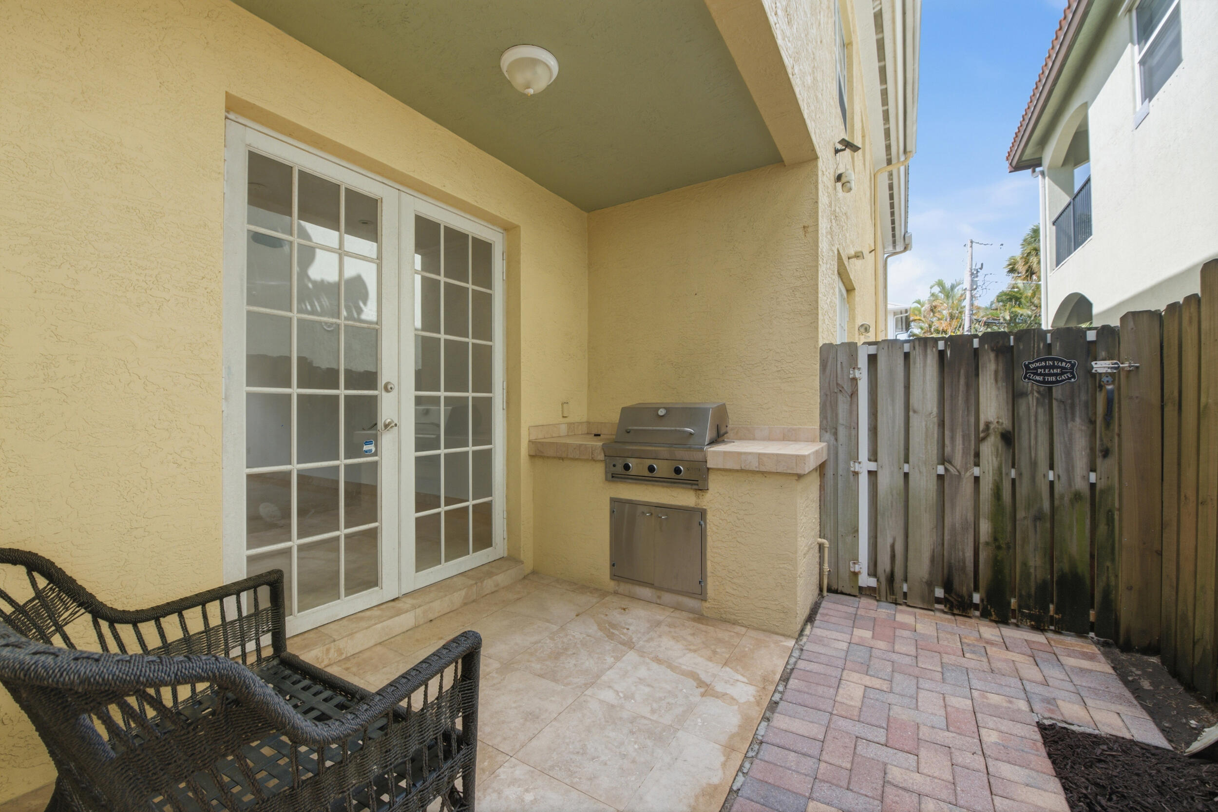 857 SW 11TH, Fort Lauderdale FL 33315