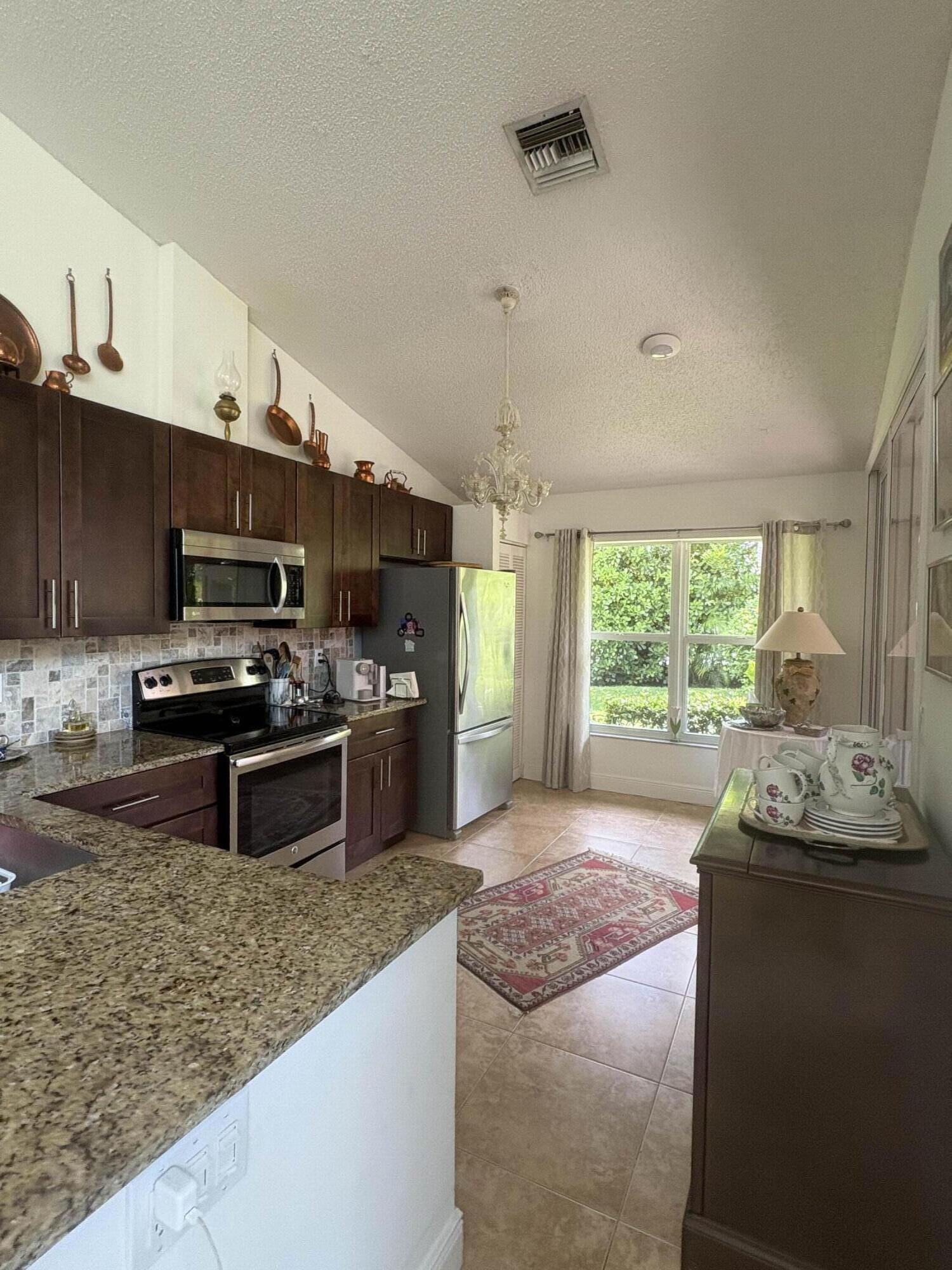 1604 Rosewood, Palm Beach Gardens FL 33418