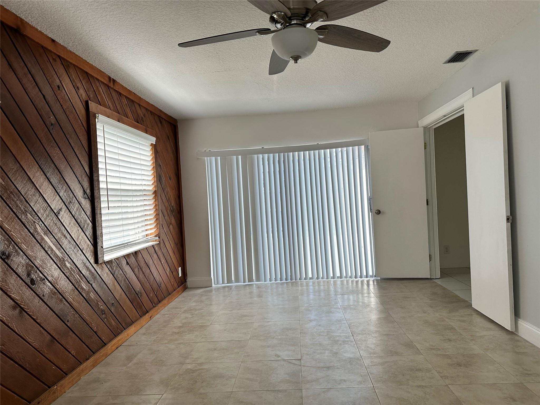 1905 SW 86TH, North Lauderdale FL 33068