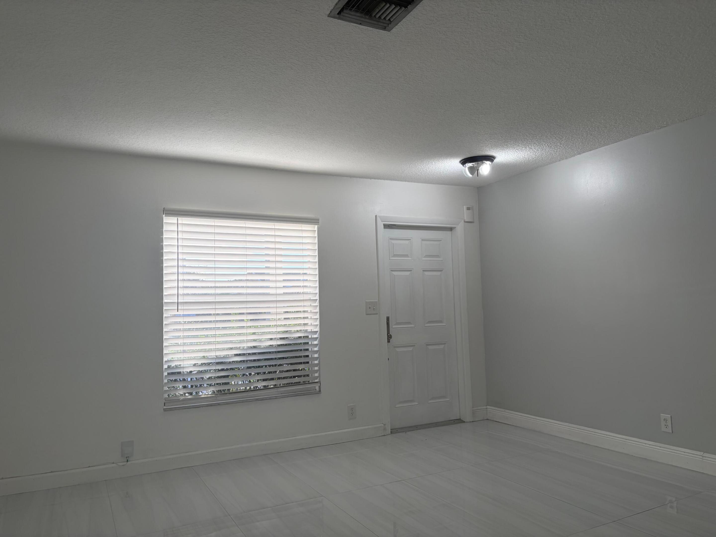 1905 SW 86TH, North Lauderdale FL 33068