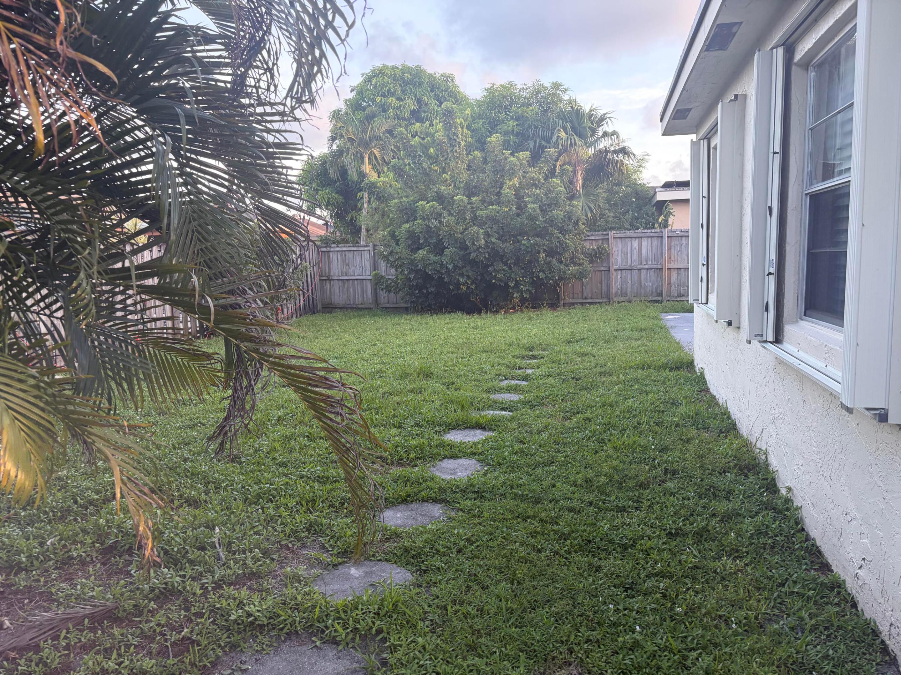 1905 SW 86TH, North Lauderdale FL 33068
