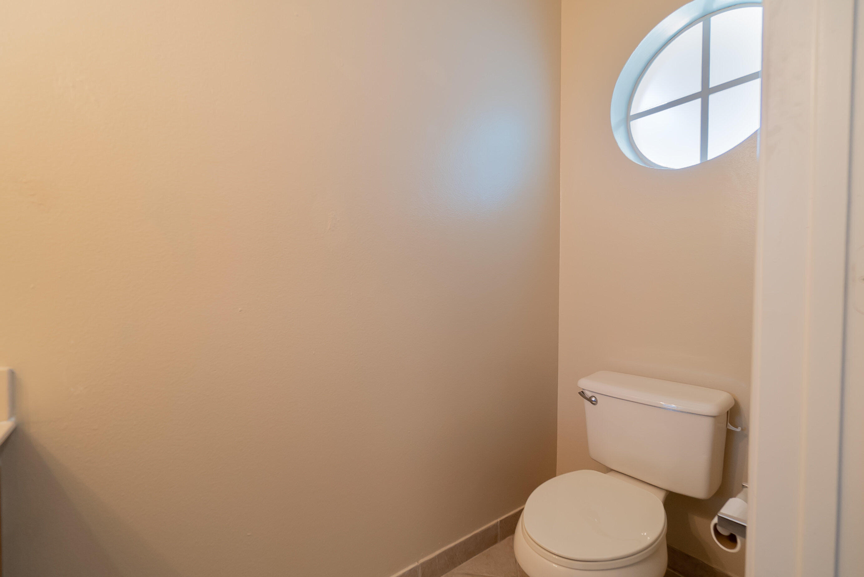 2146 OAKMONT, Riviera Beach FL 33404
