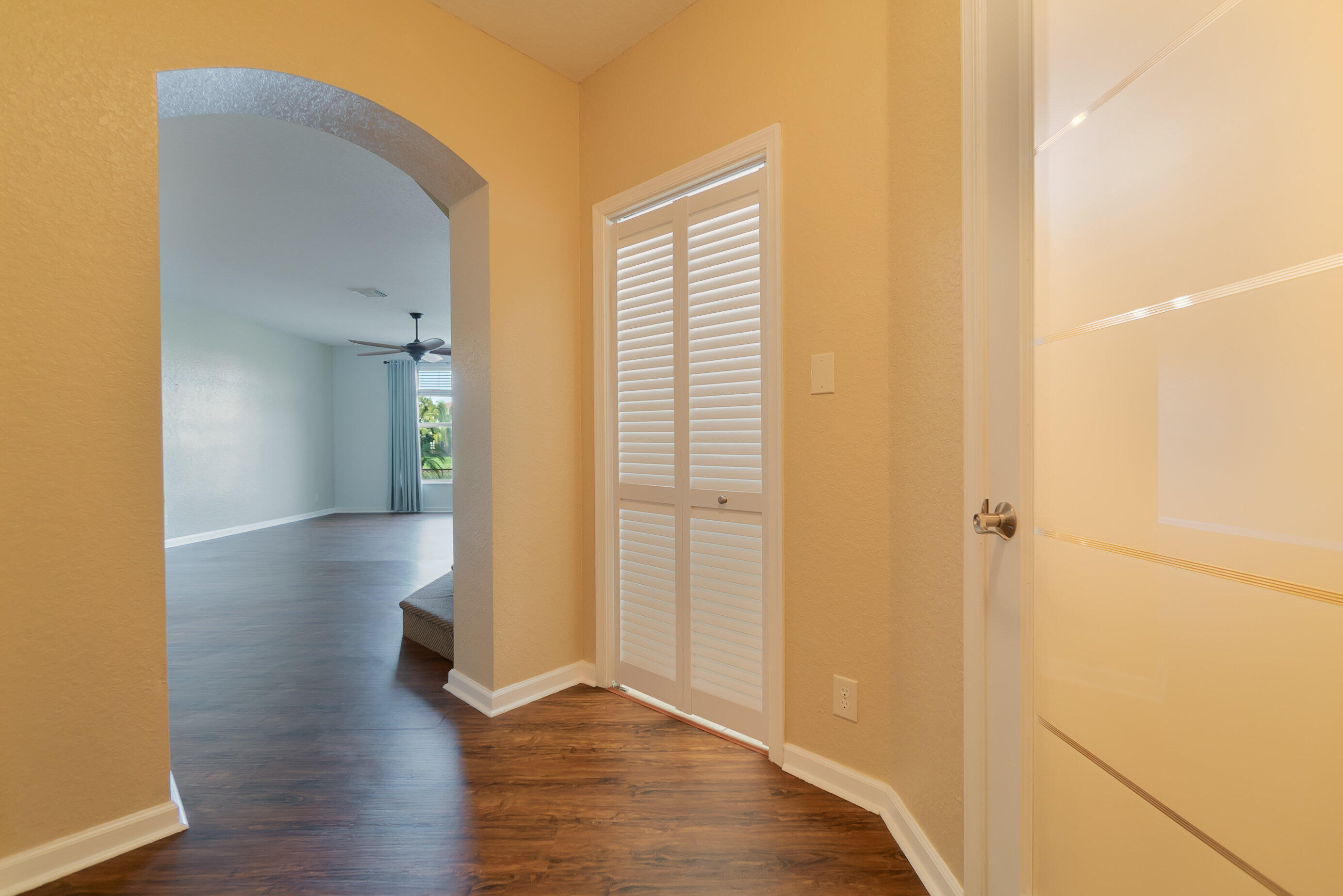 2146 OAKMONT, Riviera Beach FL 33404
