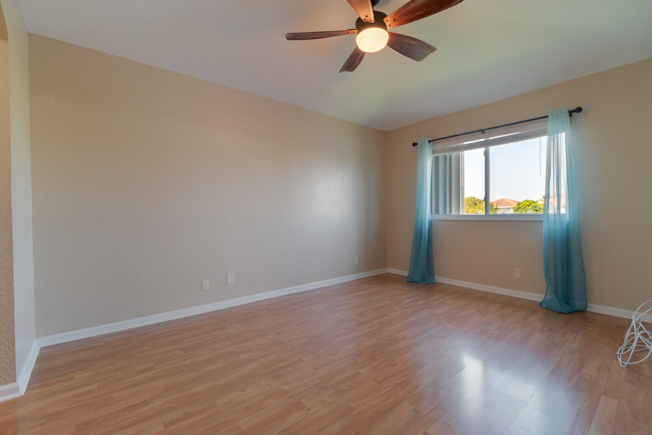 2146 OAKMONT, Riviera Beach FL 33404