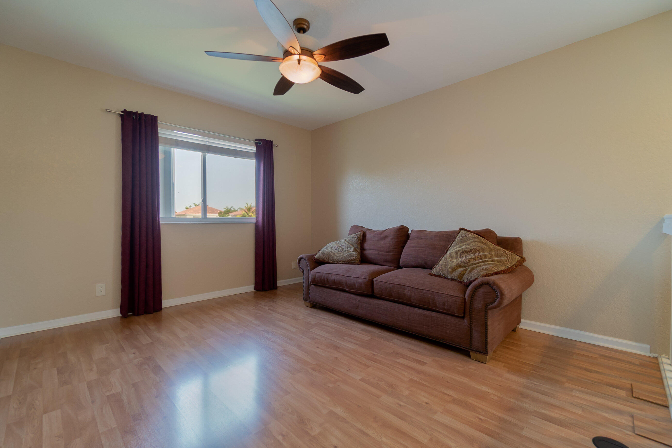 2146 OAKMONT, Riviera Beach FL 33404