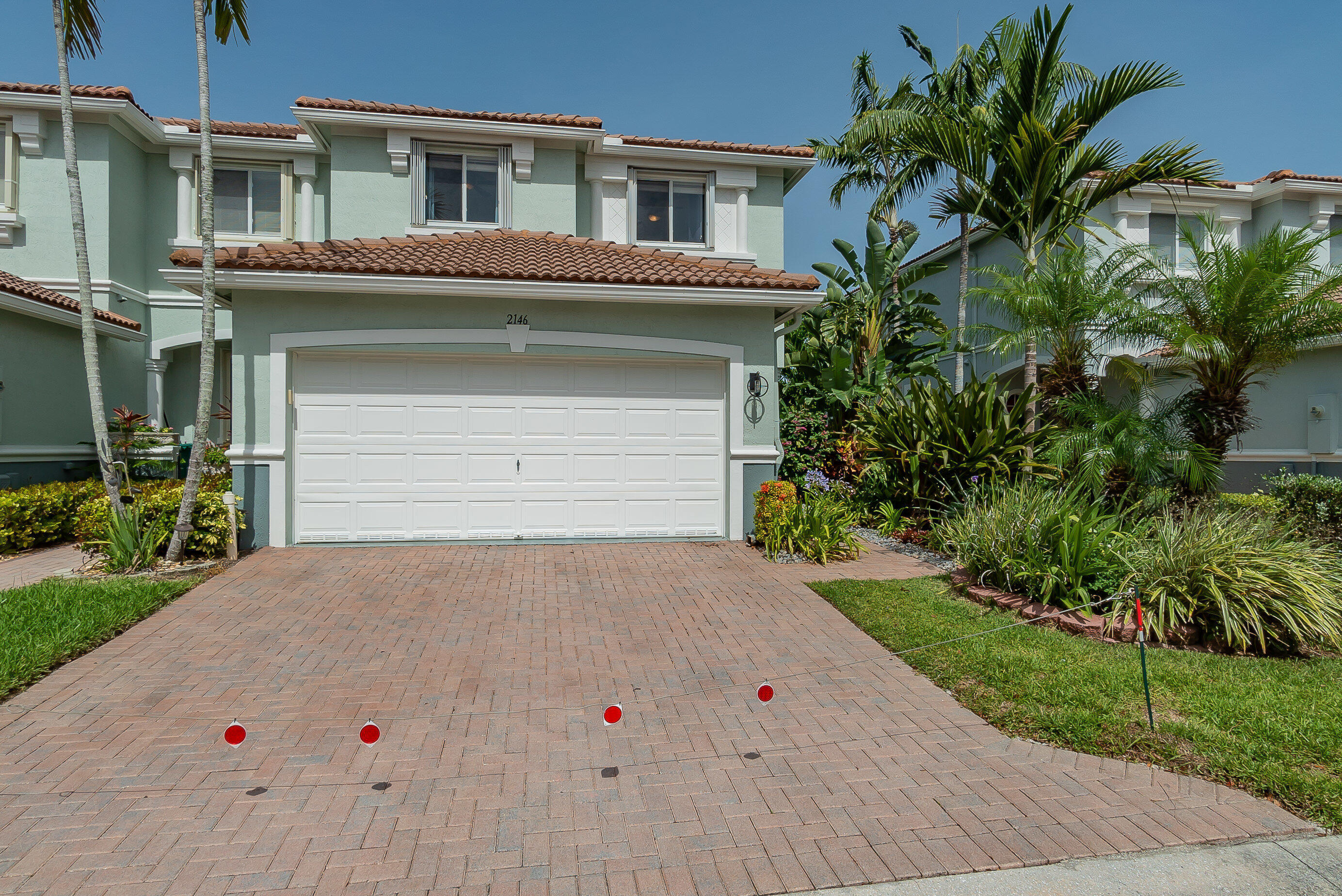 2146 OAKMONT, Riviera Beach FL 33404