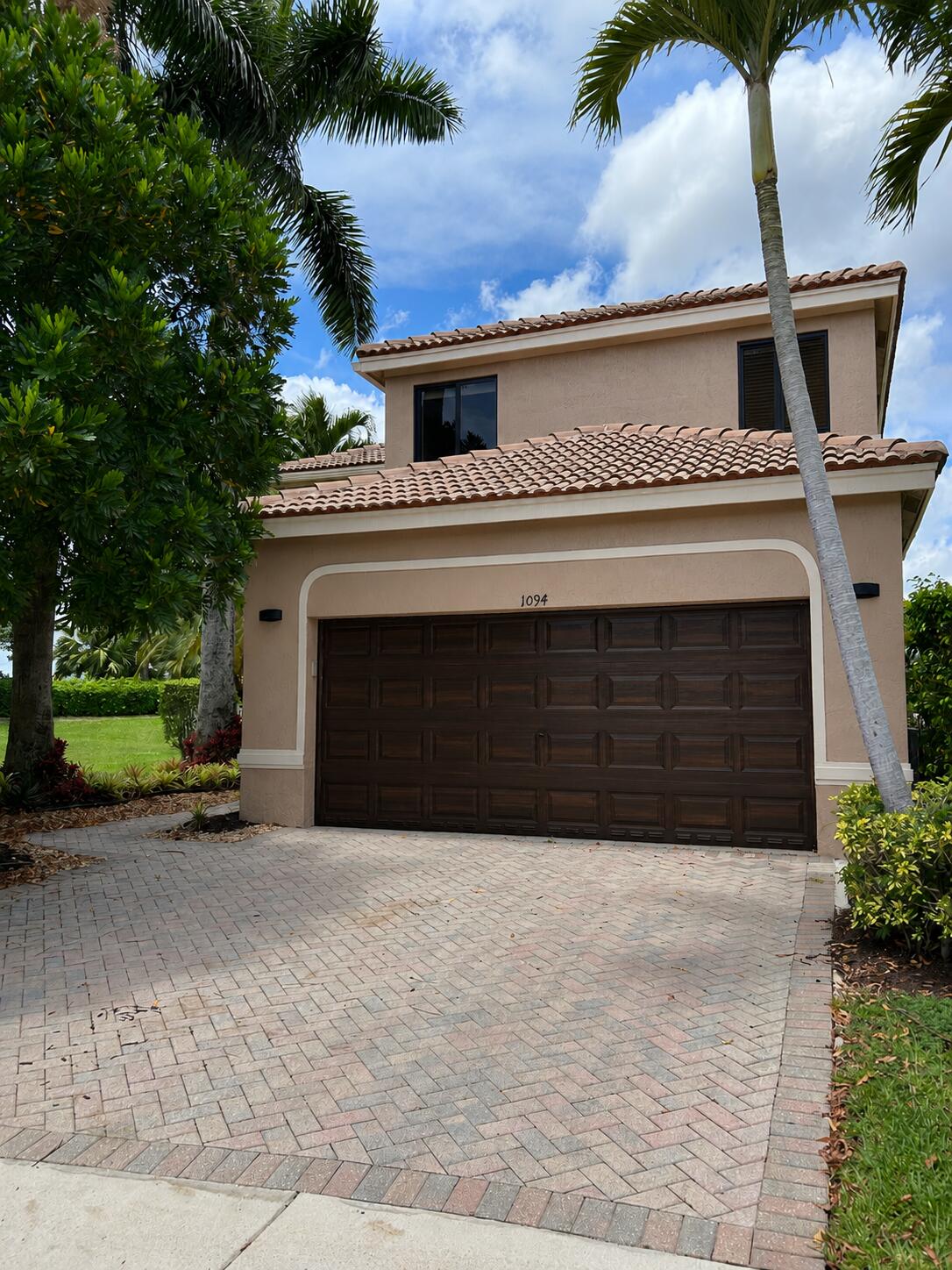 1094 BLUEWOOD, Weston FL 33327