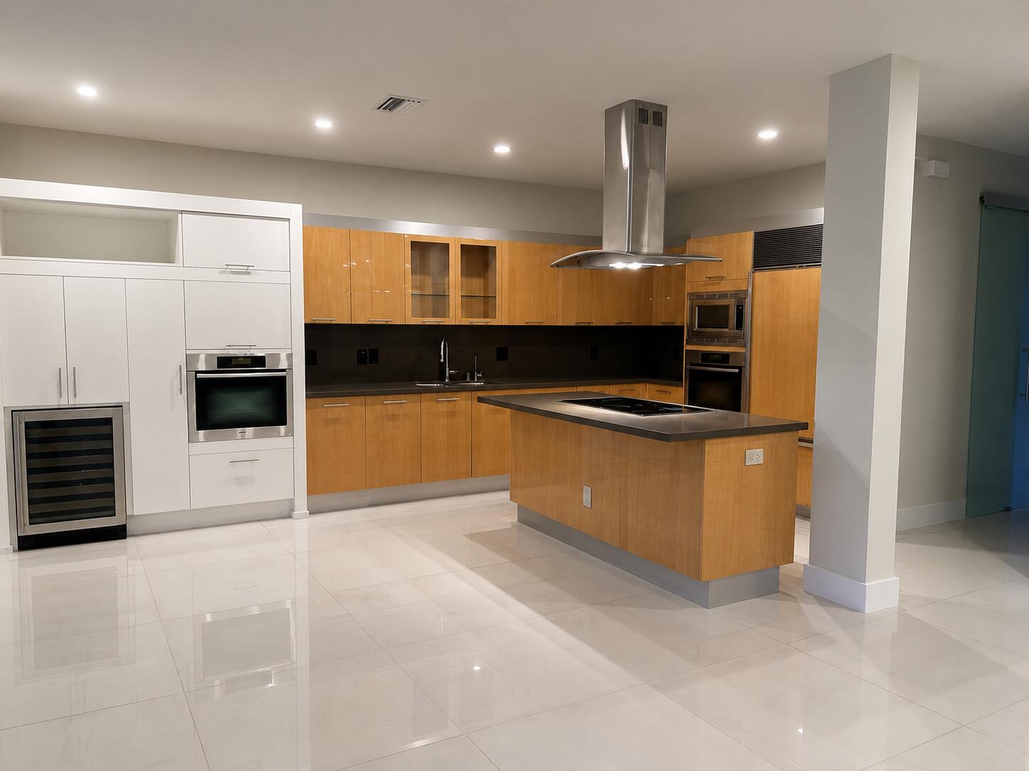 1094 BLUEWOOD, Weston FL 33327