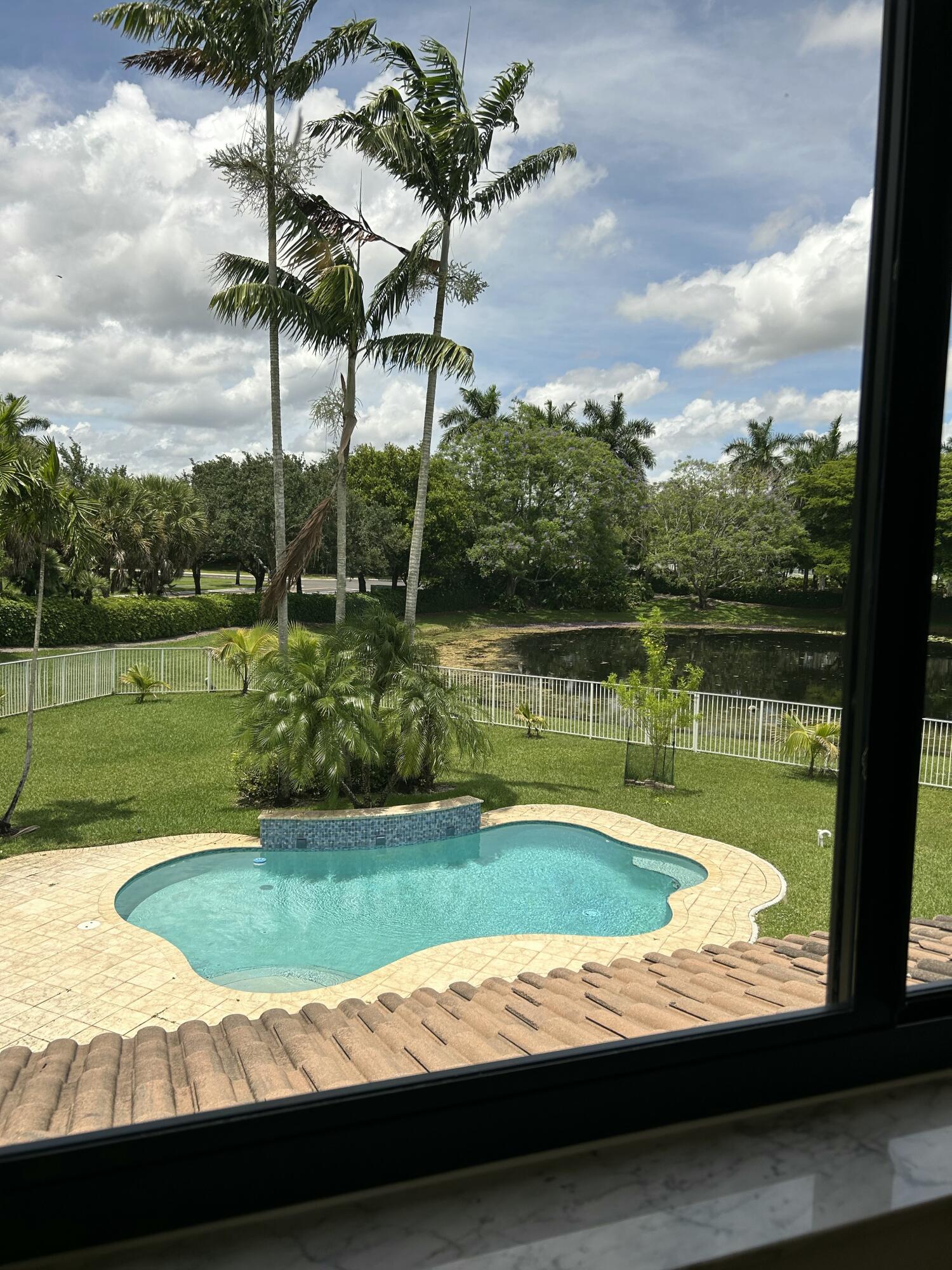 1094 BLUEWOOD, Weston FL 33327