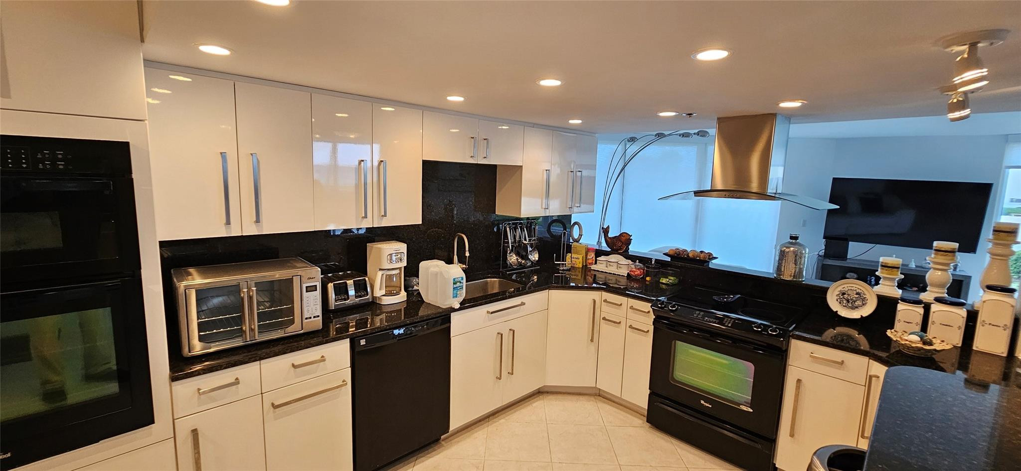 2575 S Ocean #107S, Highland Beach FL 33487