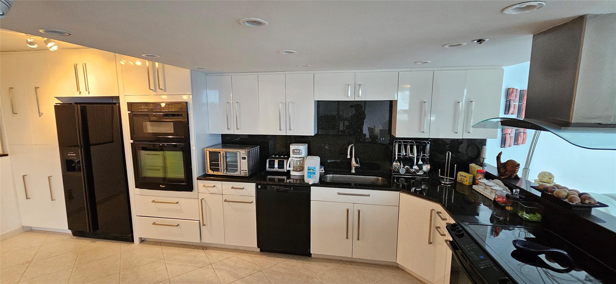 2575 S Ocean #107S, Highland Beach FL 33487
