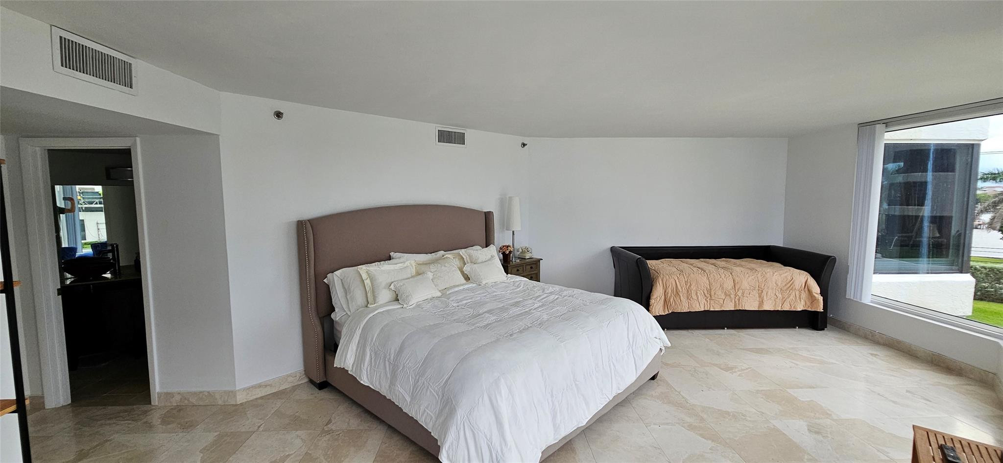 2575 S Ocean #107S, Highland Beach FL 33487