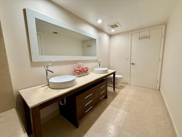 465 BRICKELL #1806, Miami FL 33131
