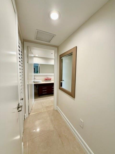 465 BRICKELL #1806, Miami FL 33131