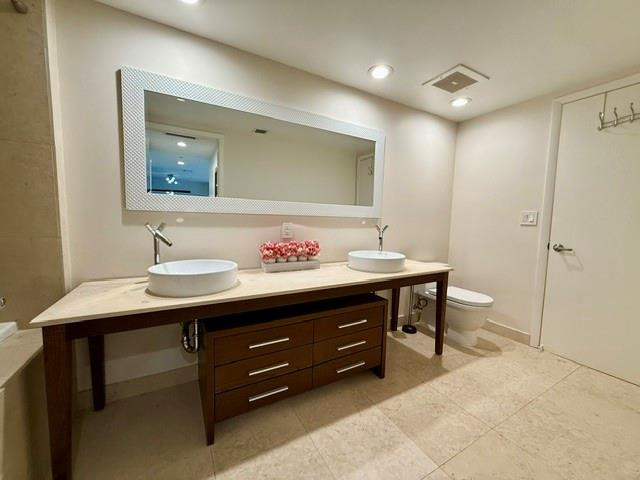 465 BRICKELL #1806, Miami FL 33131
