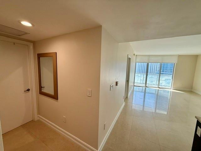 465 BRICKELL #1806, Miami FL 33131