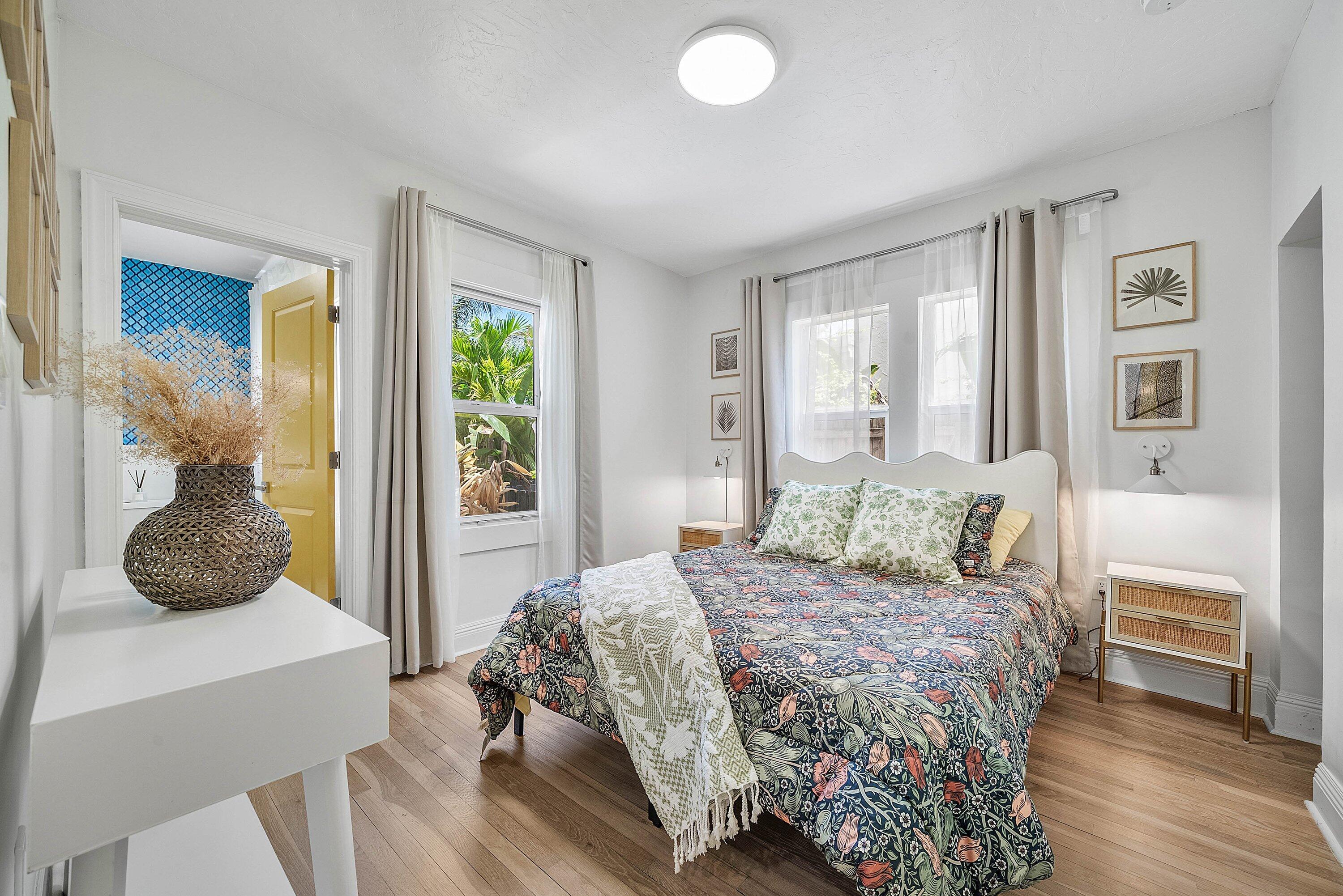 525 WESTWOOD, West Palm Beach FL 33401