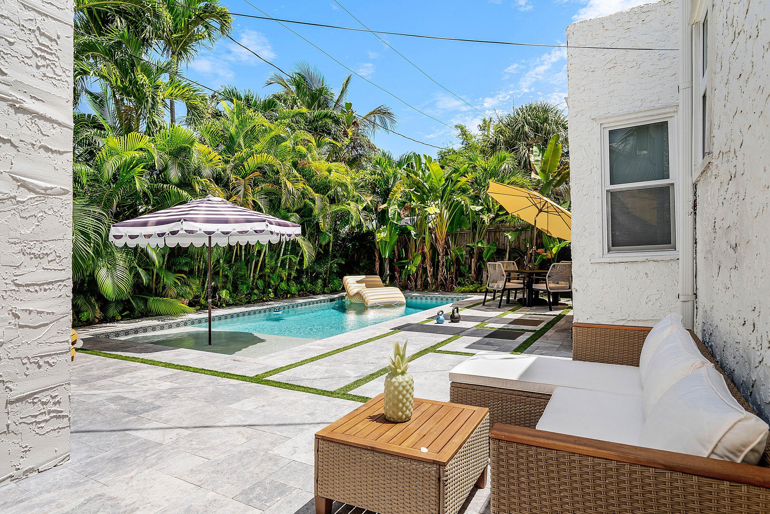 525 WESTWOOD, West Palm Beach FL 33401