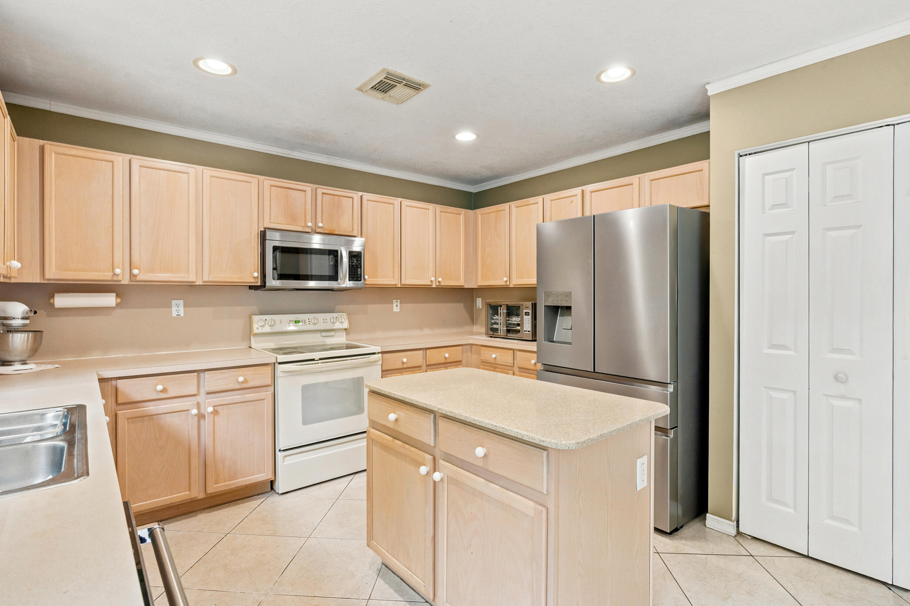 4151 NW 62nd, Coconut Creek FL 33073