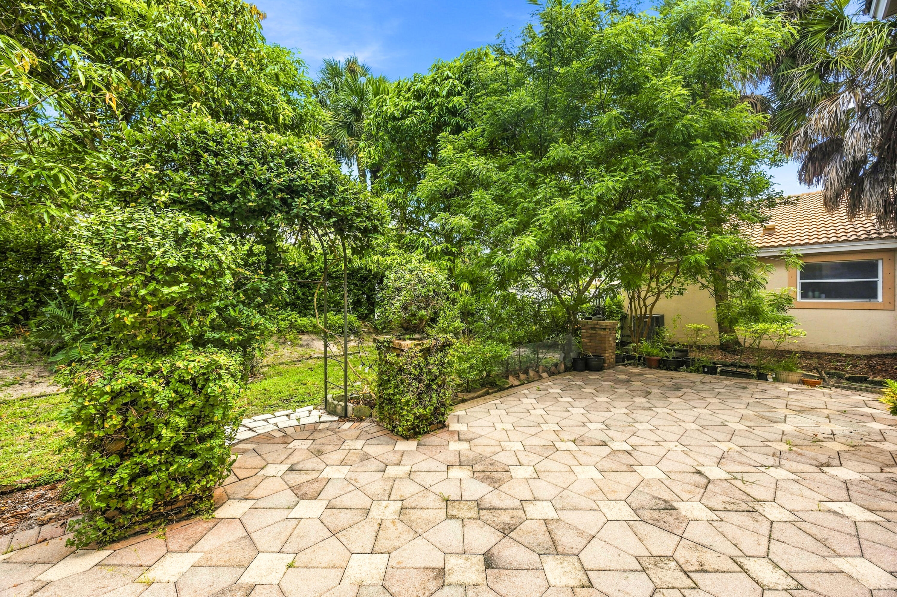 4151 NW 62nd, Coconut Creek FL 33073