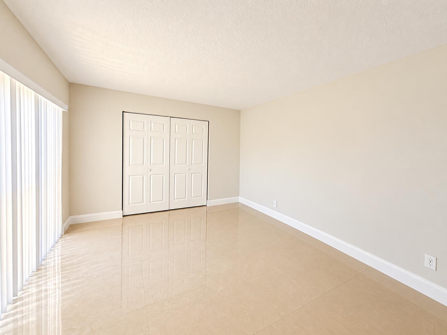 804 Springdale, Palm Springs FL 33461
