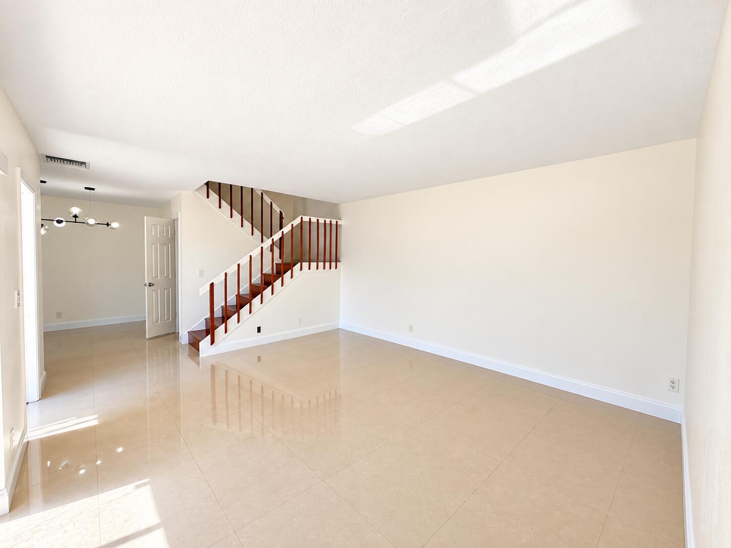 804 Springdale, Palm Springs FL 33461