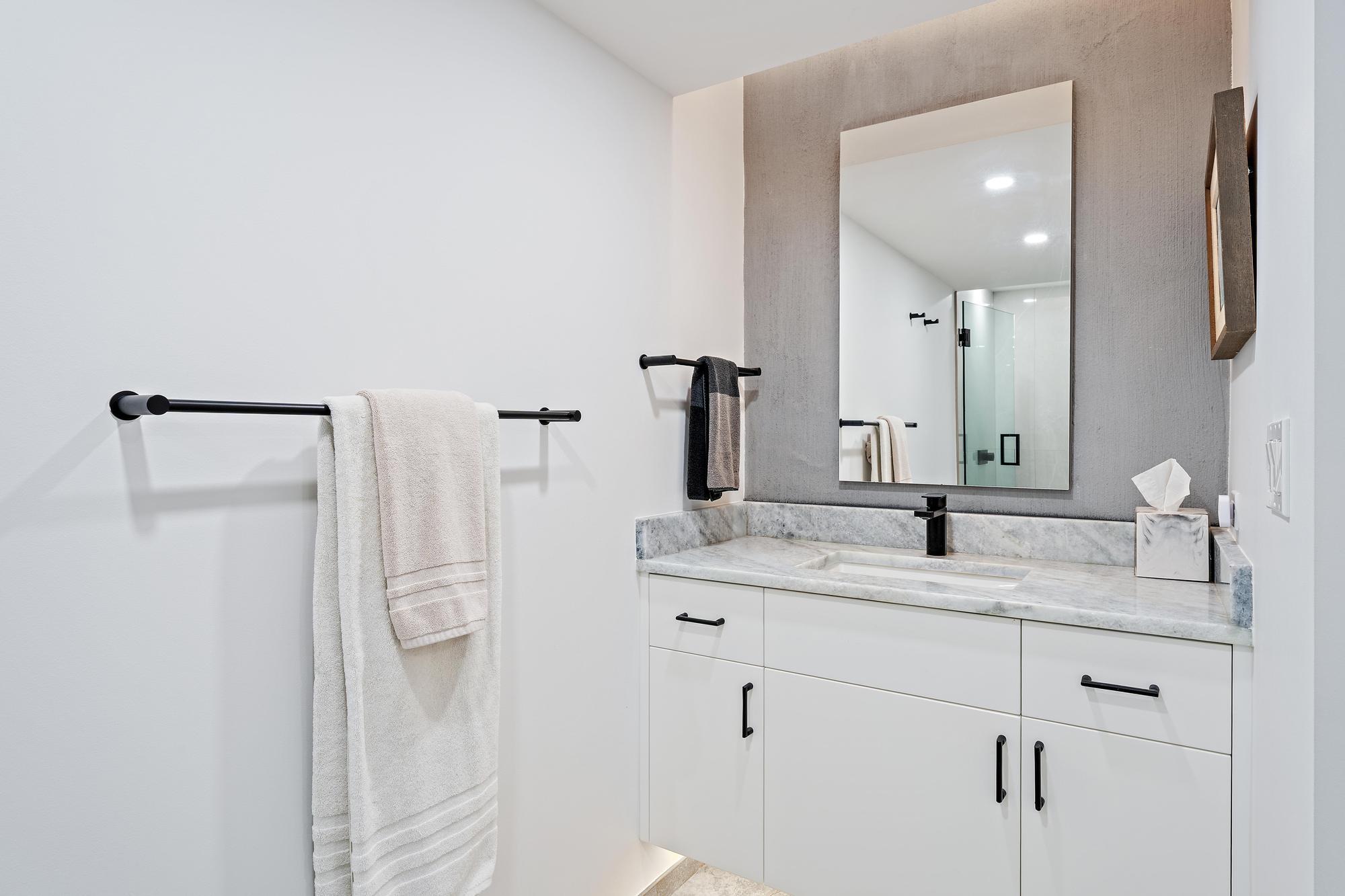 100 LAKESHORE #2151, North Palm Beach FL 33408