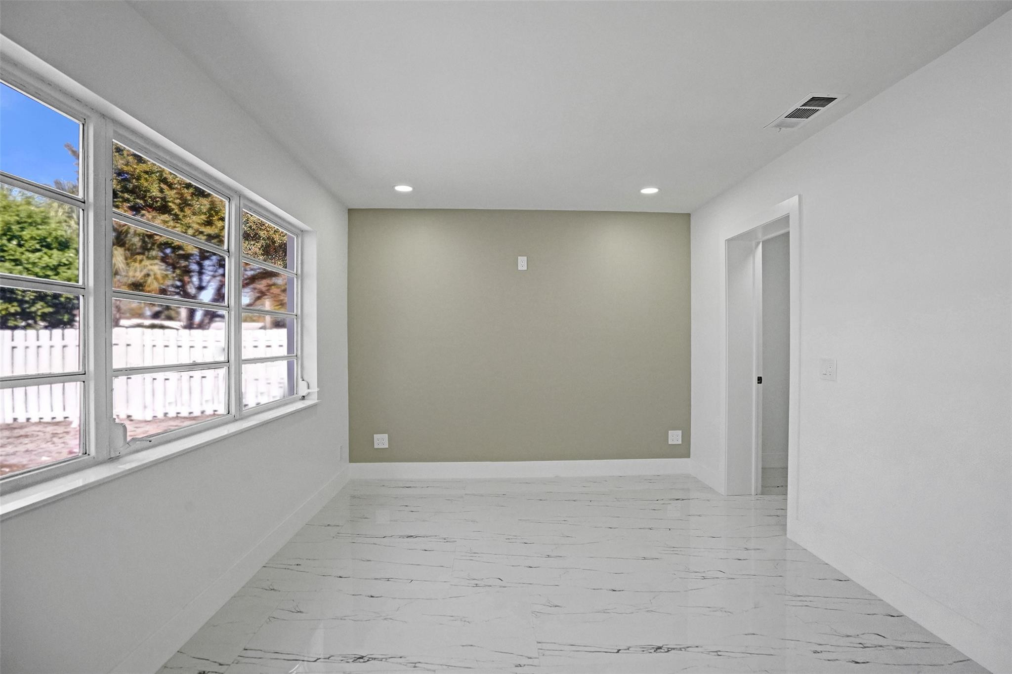 1437 SW 1ST, Deerfield Beach FL 33441