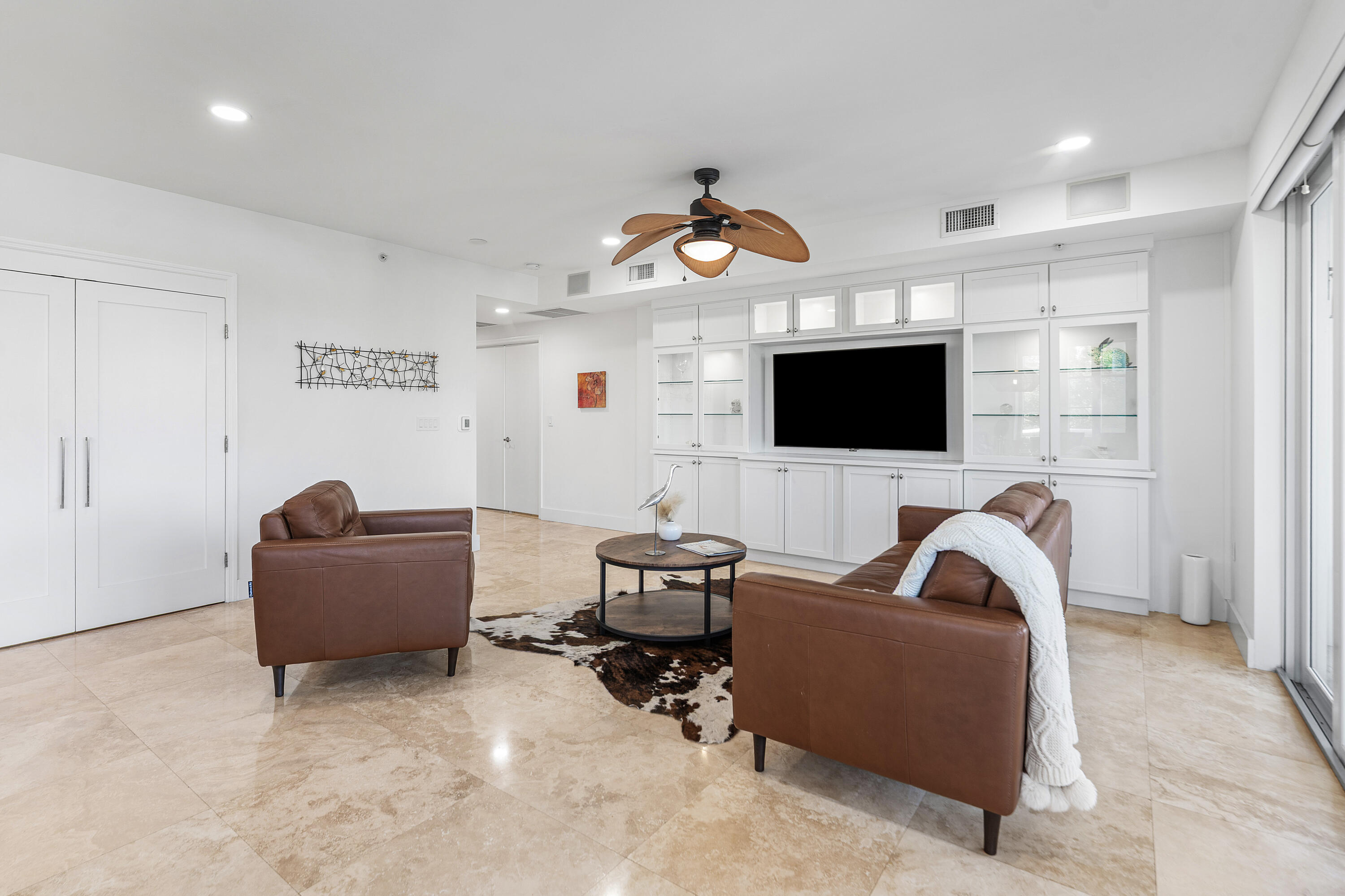 155 S OCEAN #305, Palm Beach Shores FL 33404
