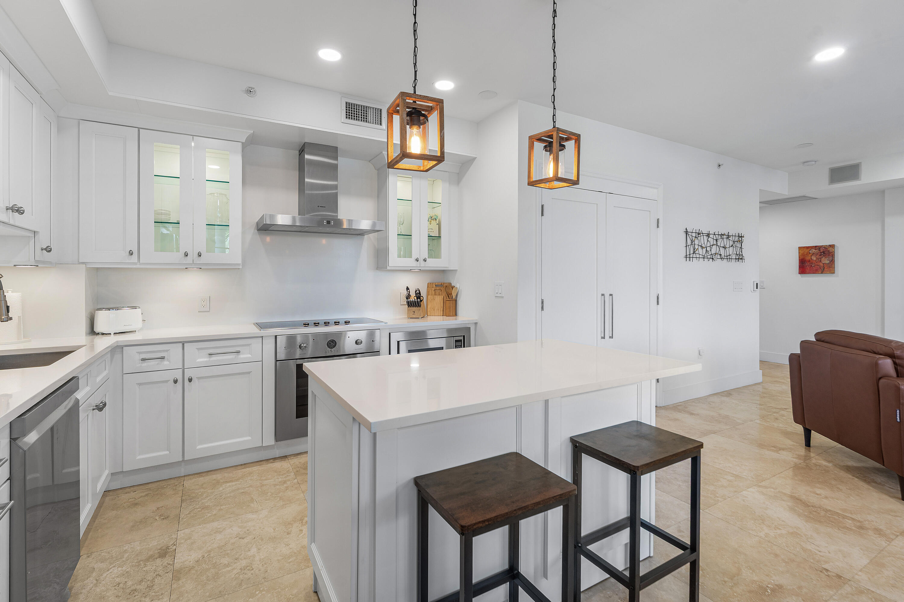 155 S OCEAN #305, Palm Beach Shores FL 33404
