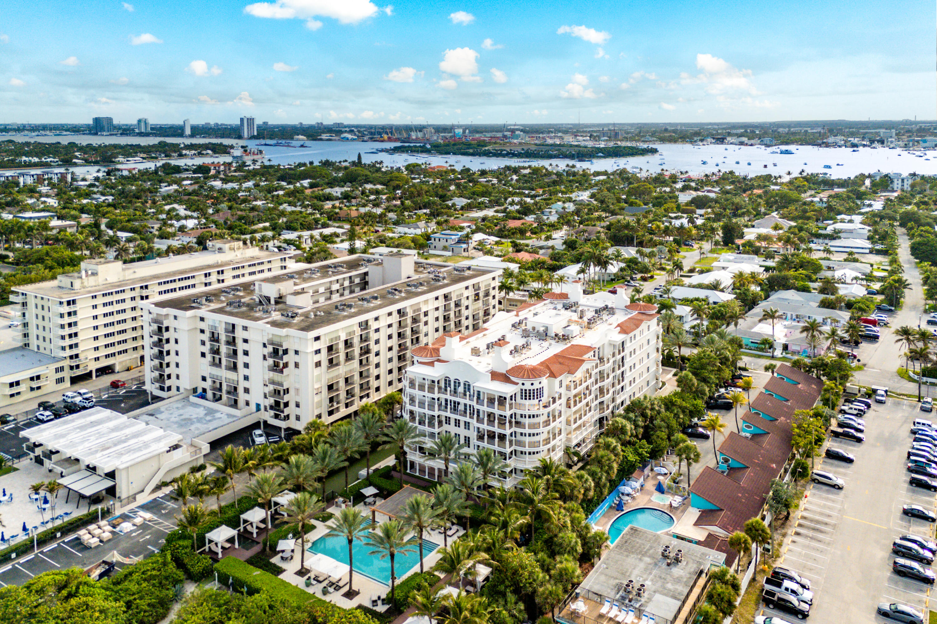 155 S OCEAN #305, Palm Beach Shores FL 33404
