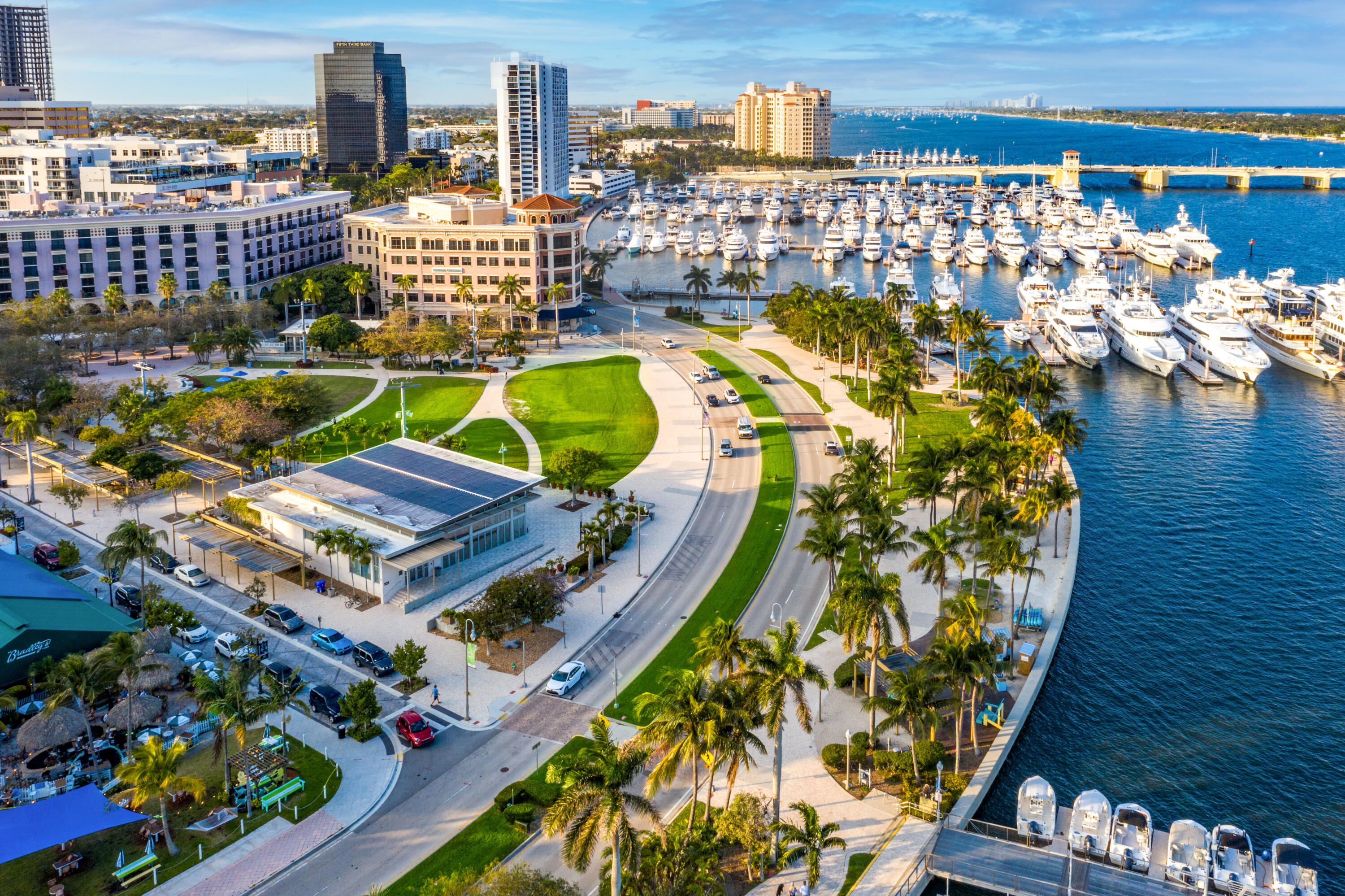 155 S OCEAN #305, Palm Beach Shores FL 33404