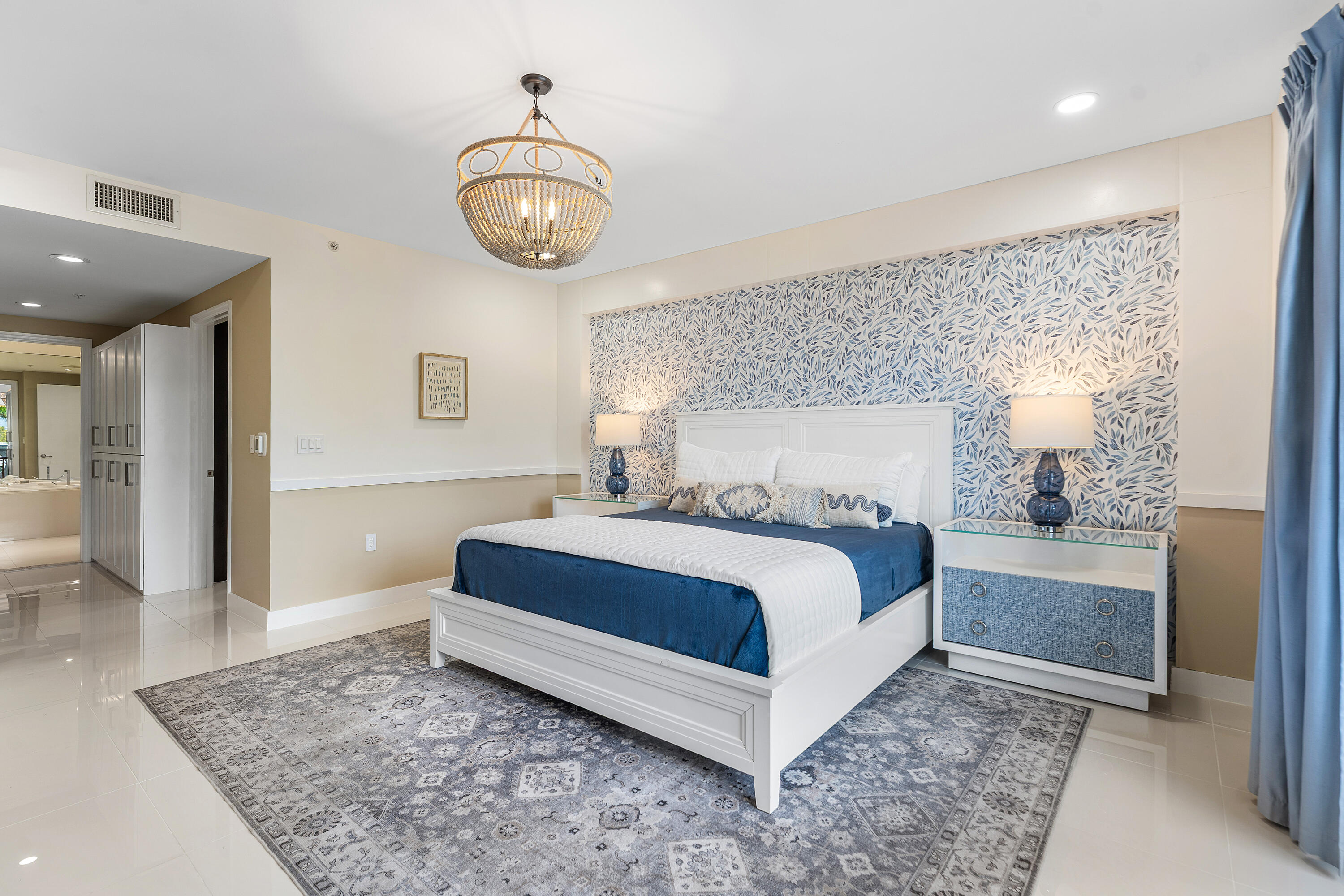 155 S OCEAN #305, Palm Beach Shores FL 33404