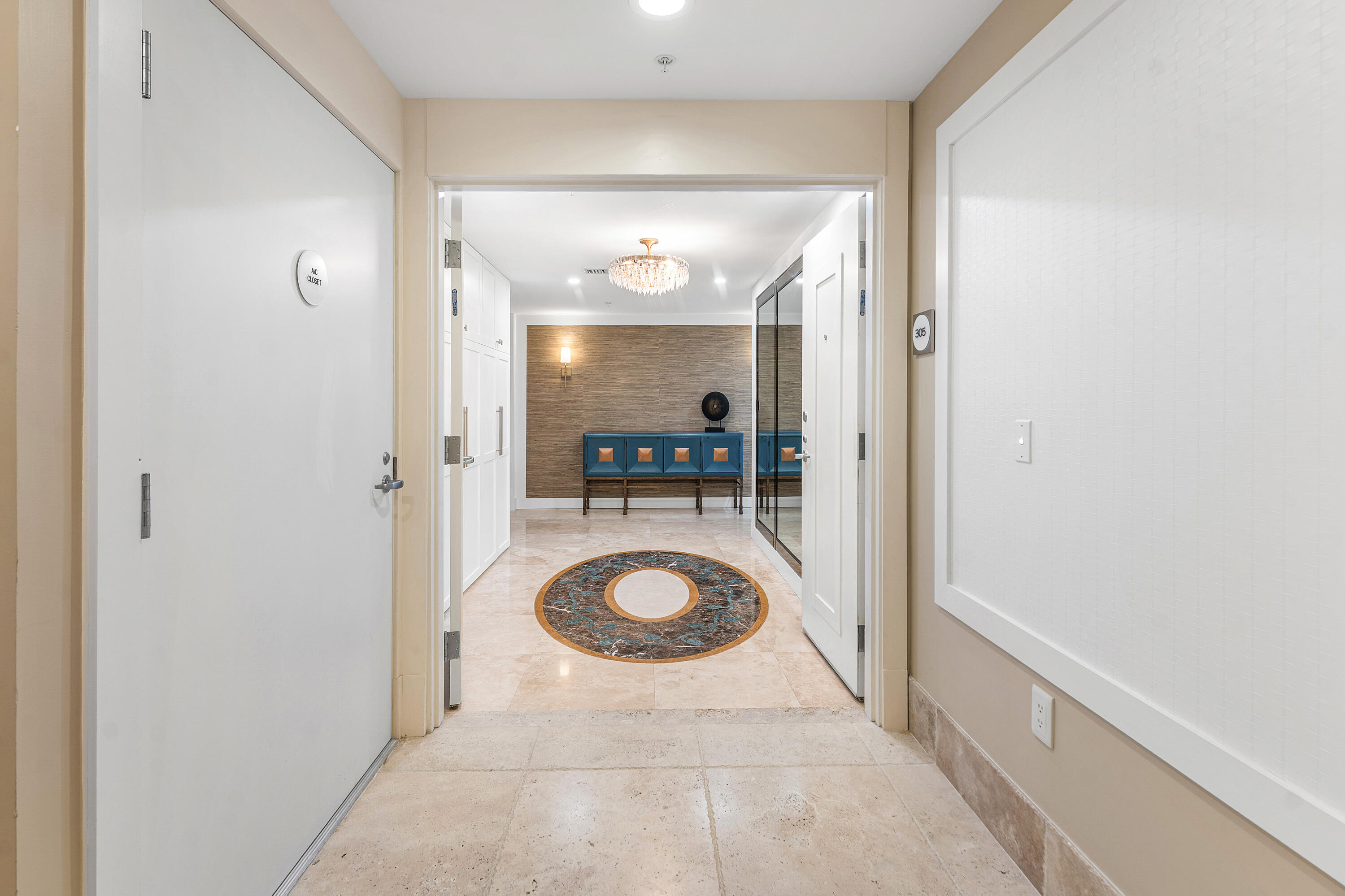155 S OCEAN #305, Palm Beach Shores FL 33404