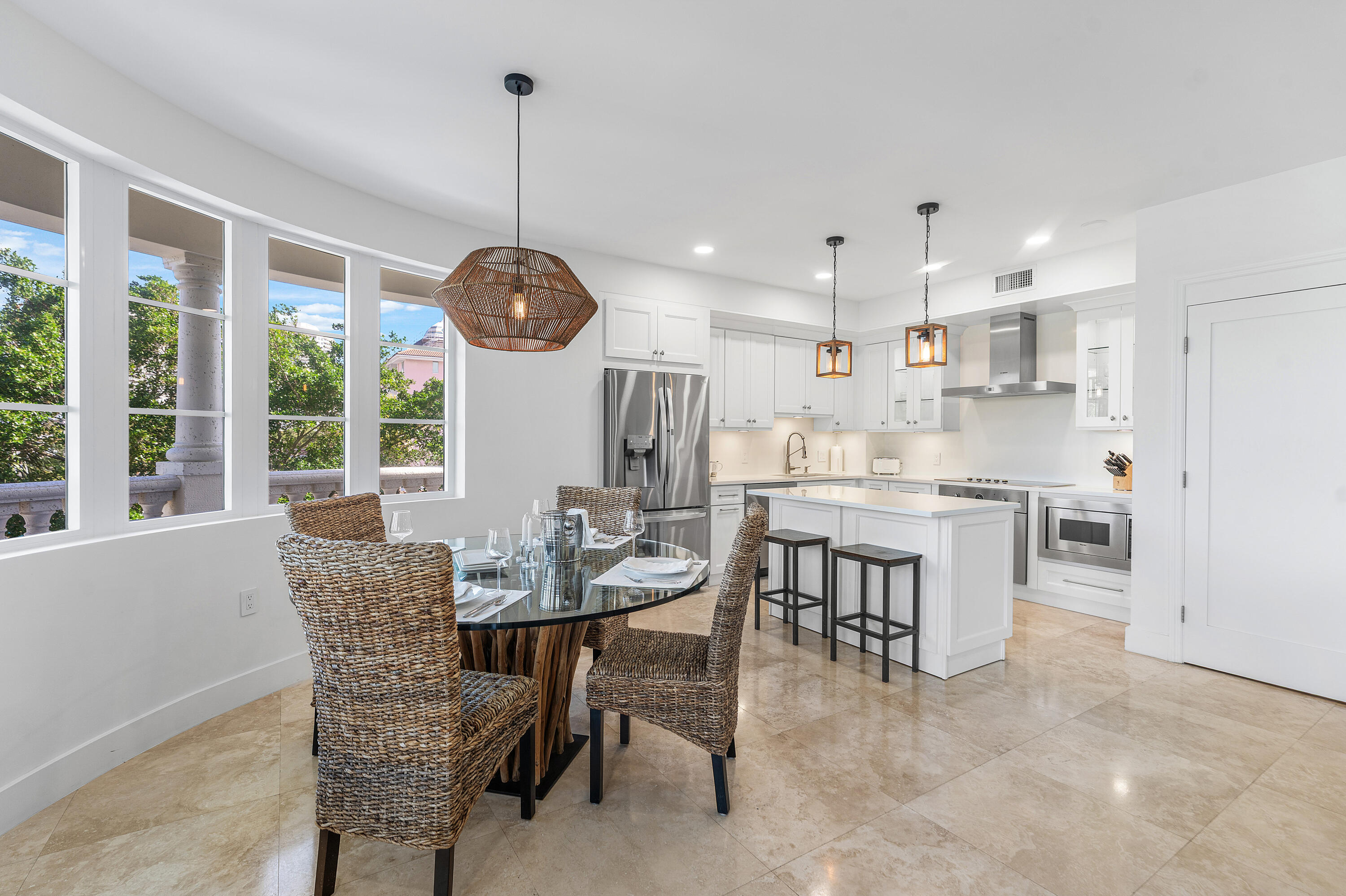 155 S OCEAN #305, Palm Beach Shores FL 33404