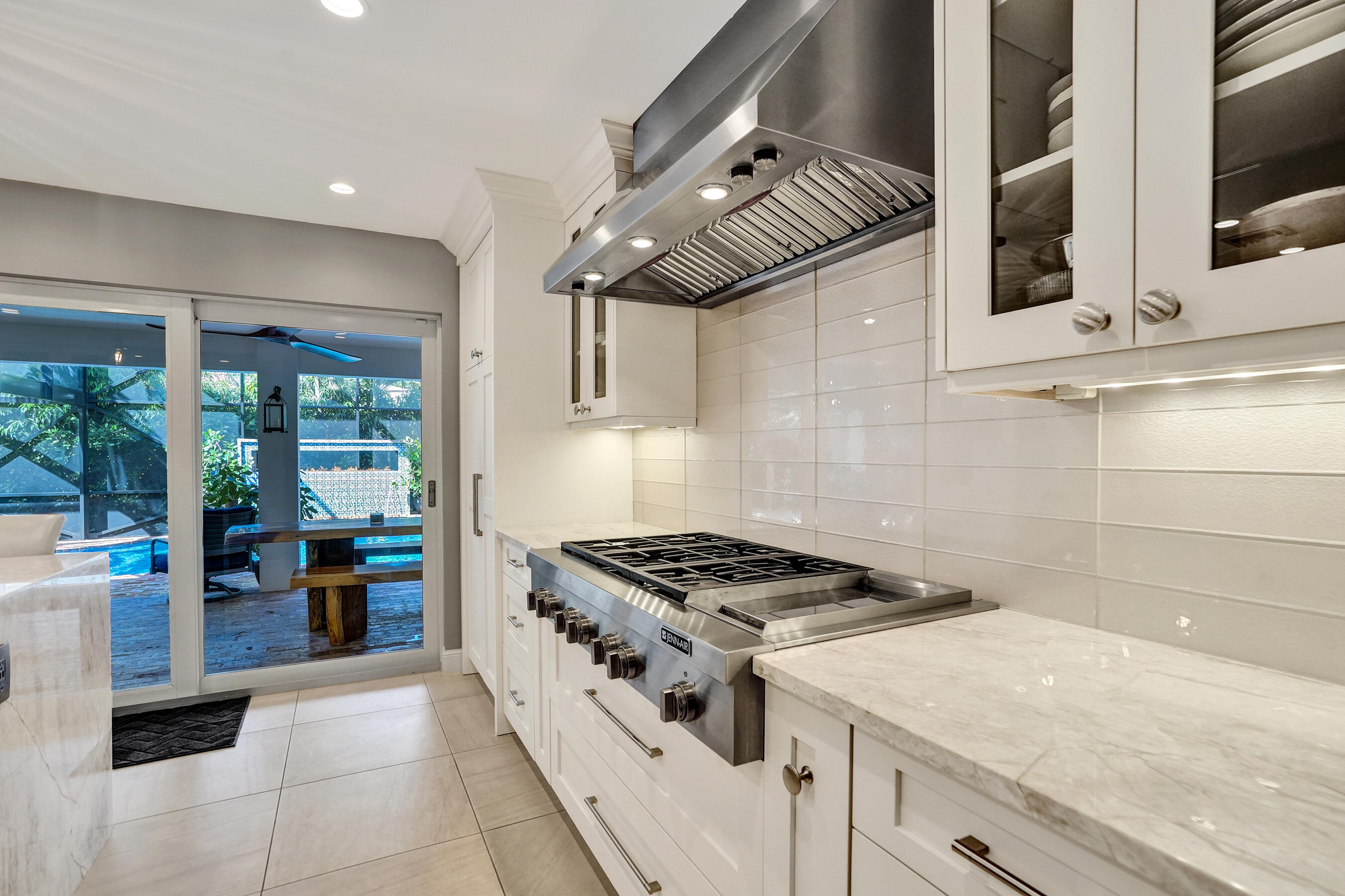 738 MIDDLE RIVER, Fort Lauderdale FL 33304