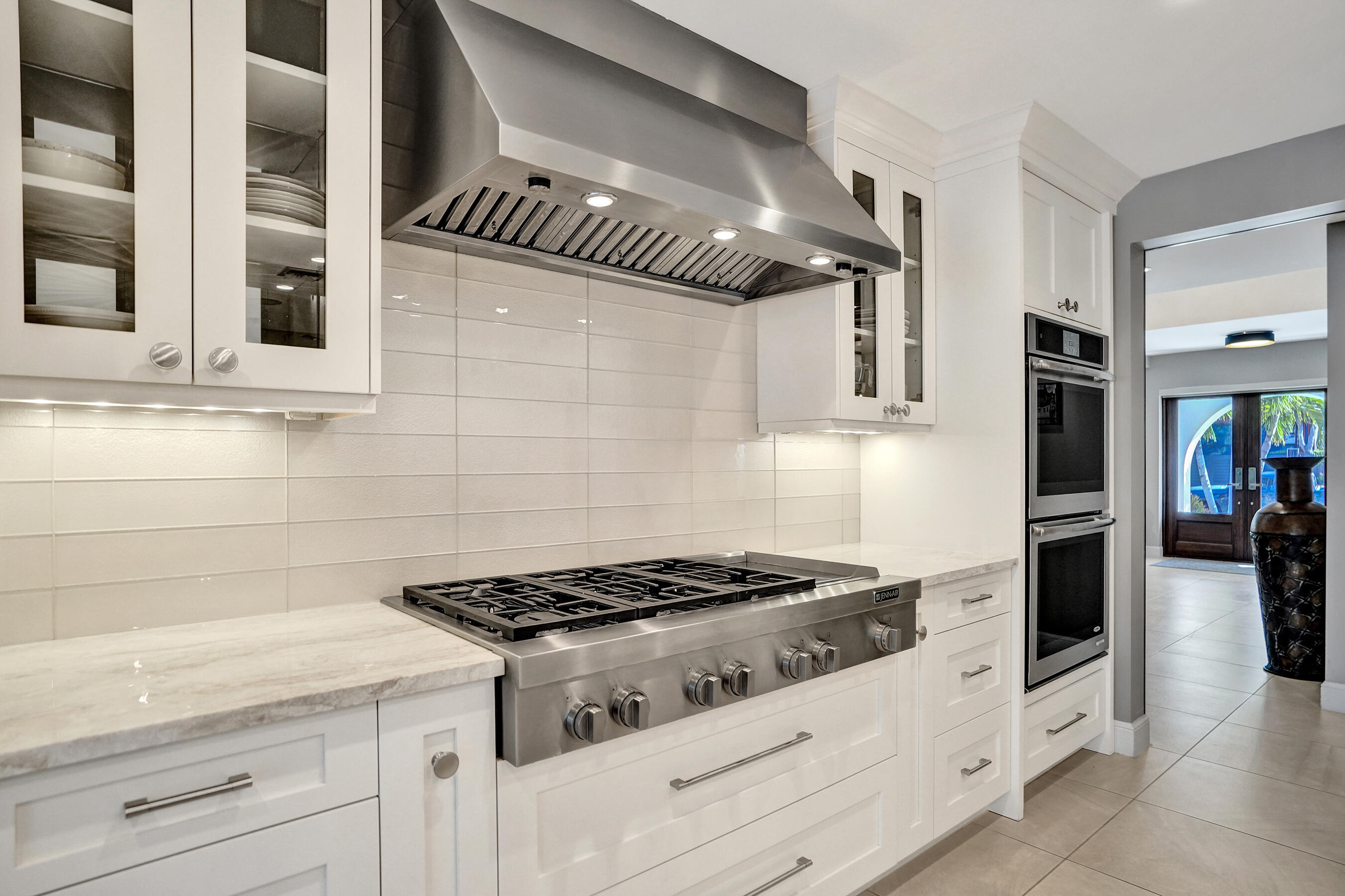 738 MIDDLE RIVER, Fort Lauderdale FL 33304