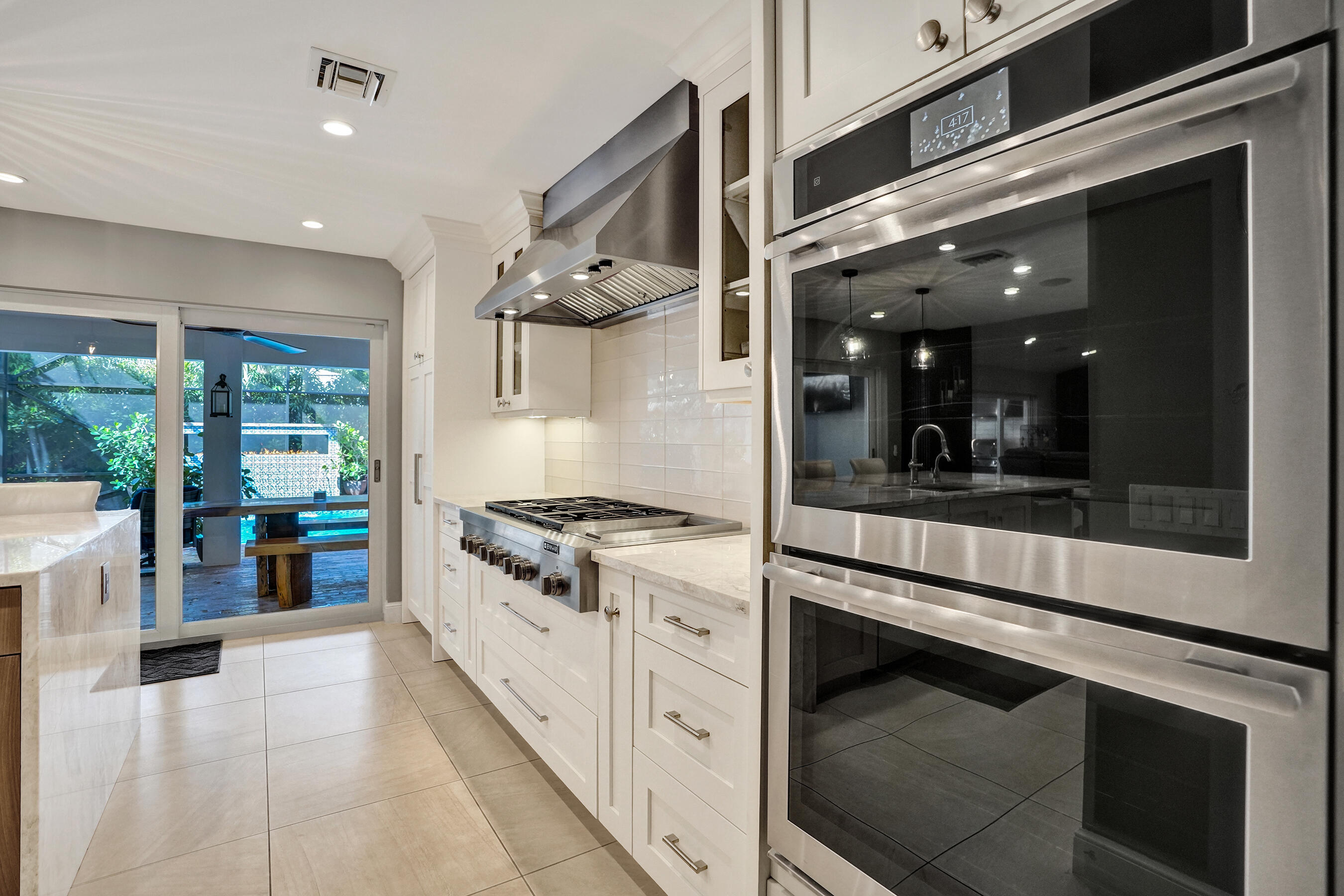 738 MIDDLE RIVER, Fort Lauderdale FL 33304
