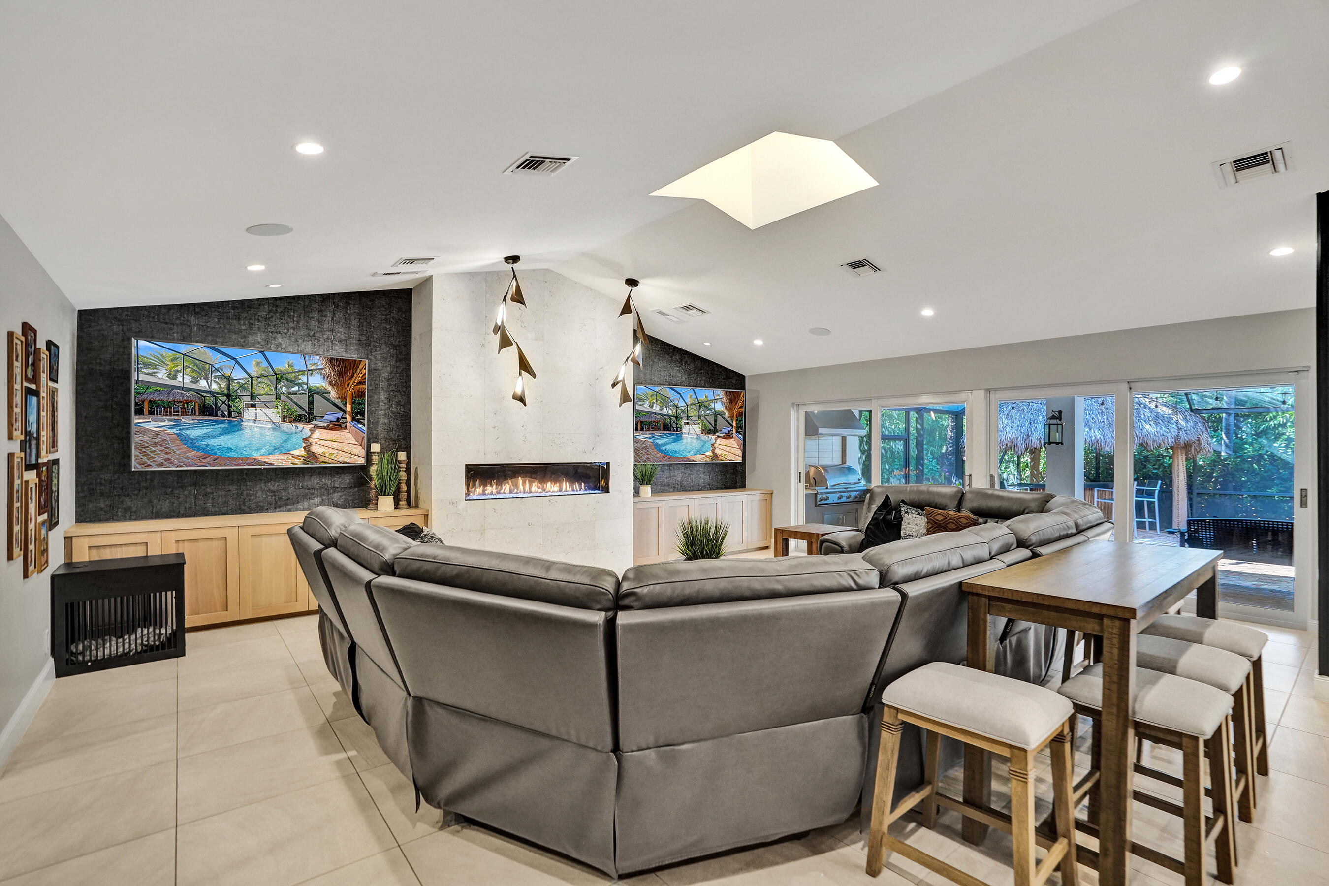 738 MIDDLE RIVER, Fort Lauderdale FL 33304